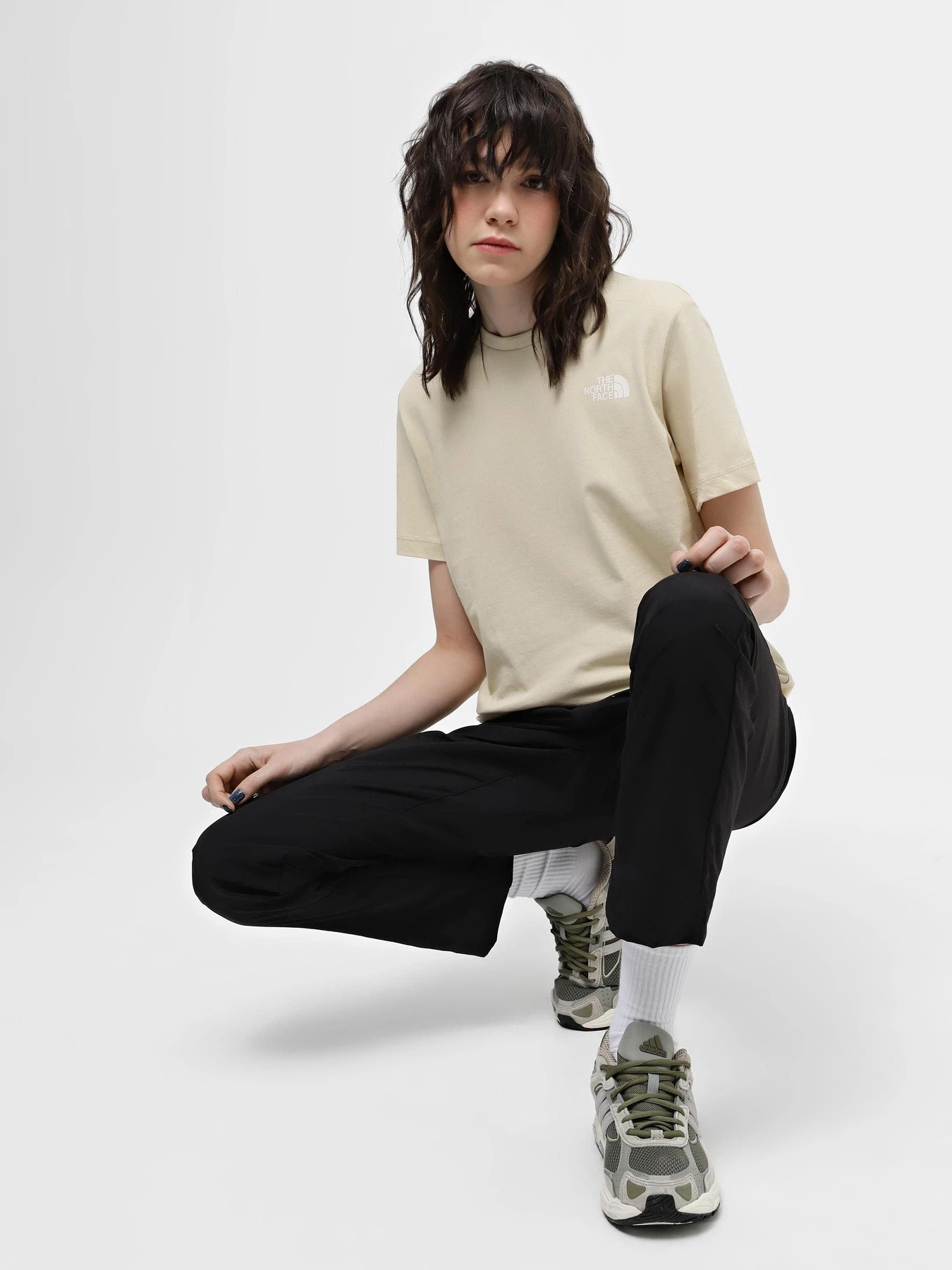Штани The North Face W Quest Pant – Eu модель NF0A3S45KX71 Штани The North Face W Quest Pant – Eu модель NF0A3S45KX71 Фото