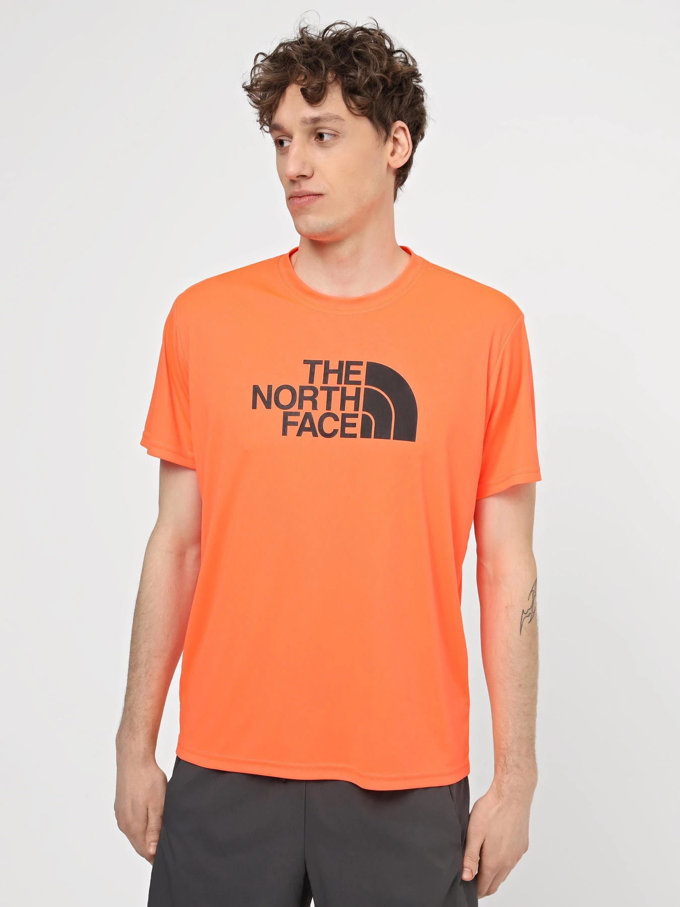 Футболки и поло The North Face M Reaxion Easy Tee - Eu модель NF0A4CDVQI41 Футболки и поло The North Face M Reaxion Easy Tee - Eu модель NF0A4CDVQI41 Фото