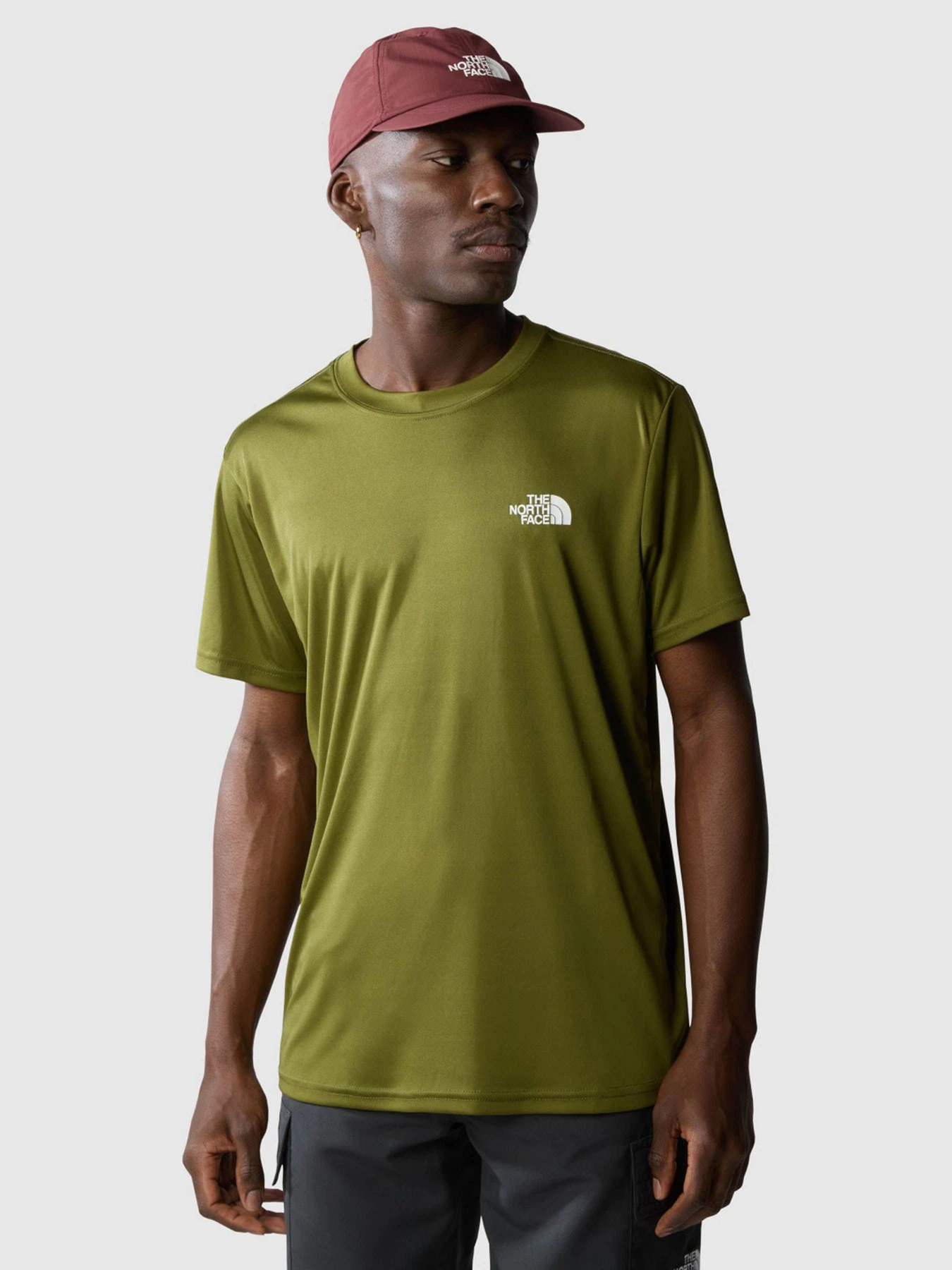 Футболки и поло The North Face Reaxion Red Box модель NF0A4CDWPIB1 Футболки и поло The North Face Reaxion Red Box модель NF0A4CDWPIB1 Фото