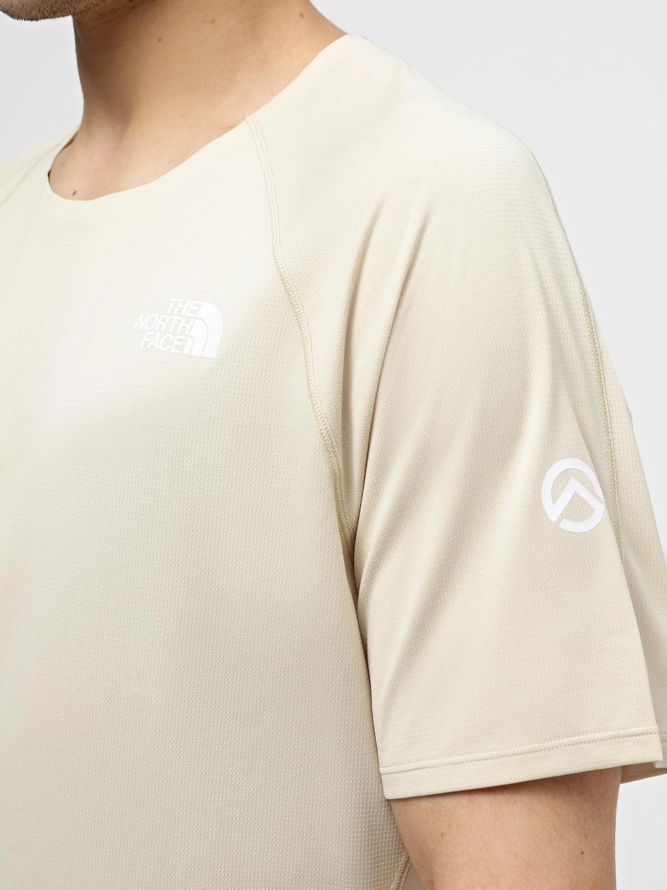 Футболки і поло The North Face High Trail Run SS Top модель NF0A7ZTR3X41 Футболки і поло The North Face High Trail Run SS Top модель NF0A7ZTR3X41 Фото