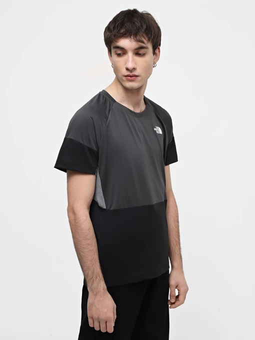 Футболки и поло The North Face Bolt Tech Tee модель NF0A825GMN81 Фото