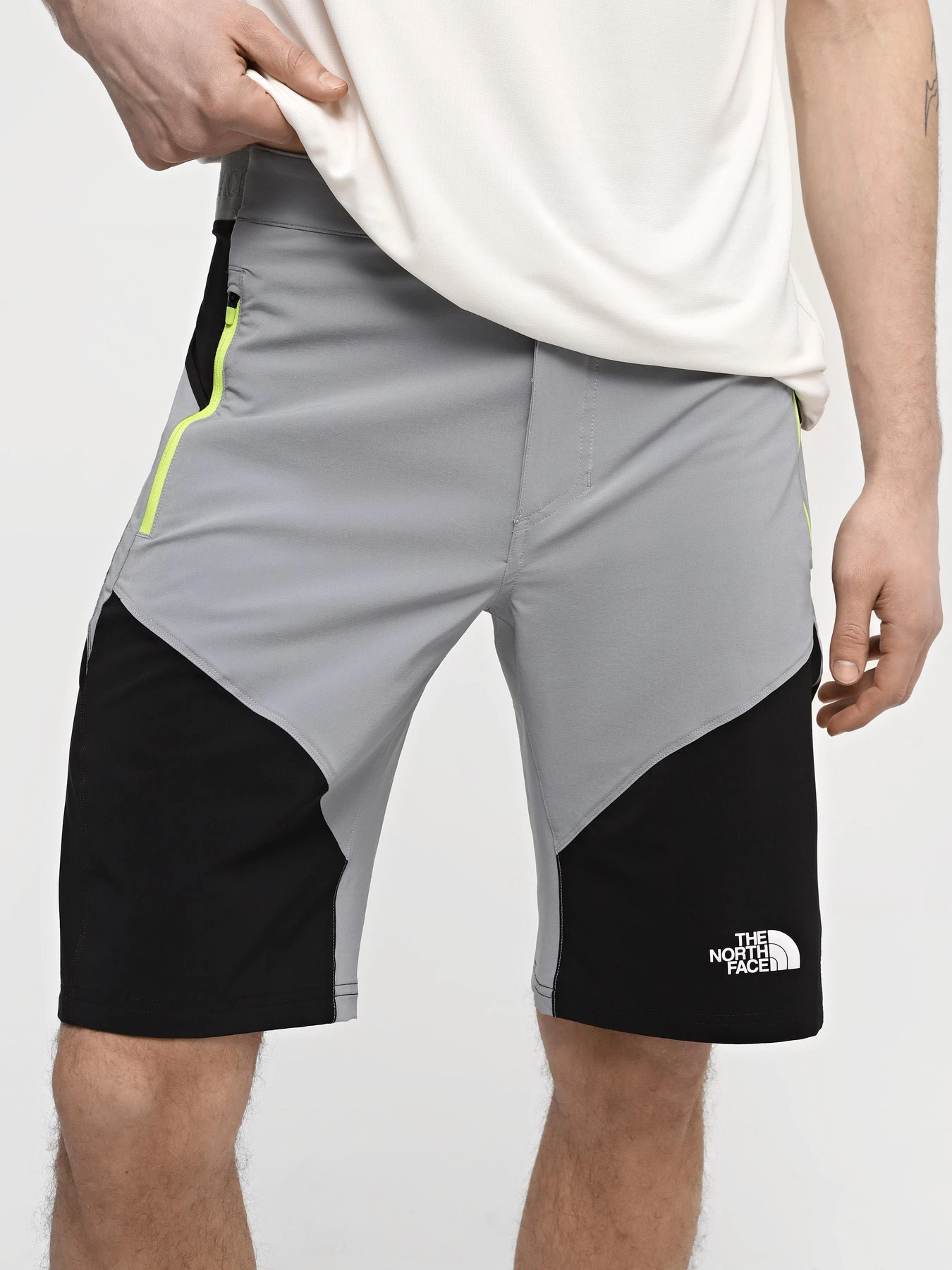 Шорты The North Face M Felik Slim Tapered Short модель NF0A825XK1C1 Шорты The North Face M Felik Slim Tapered Short модель NF0A825XK1C1 Фото