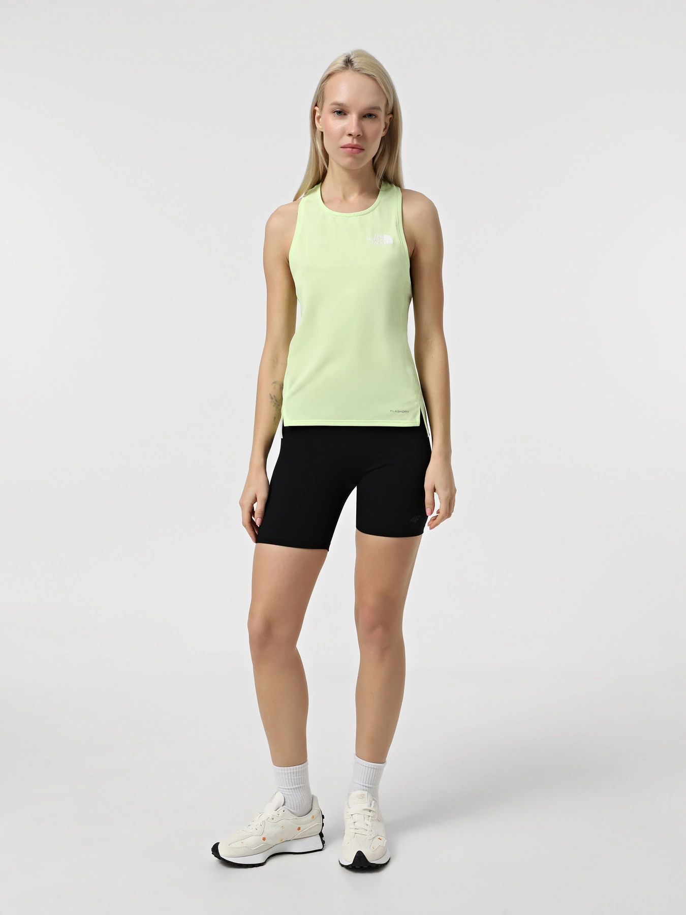 Футболки и поло The North Face W Sunriser Tank модель NF0A871XO0F1 Футболки и поло The North Face W Sunriser Tank модель NF0A871XO0F1 Фото