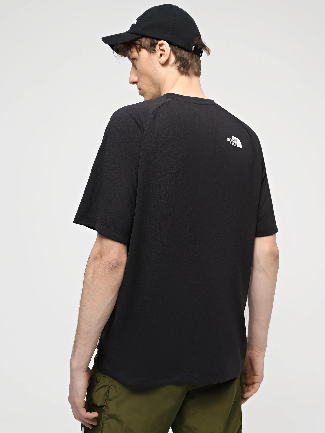 Футболки і поло The North Face M Foundation S/S Tee модель NF0A87FQKS71 Фото
