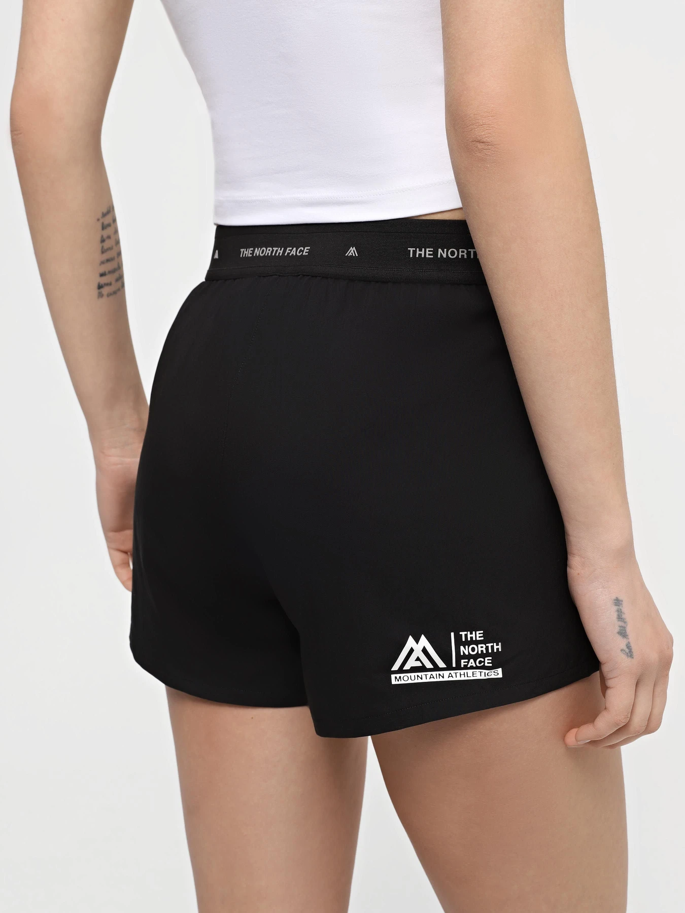 Шорты The North Face W Ma Woven Short модель NF0A87G6JK31 Шорты The North Face W Ma Woven Short модель NF0A87G6JK31 Фото