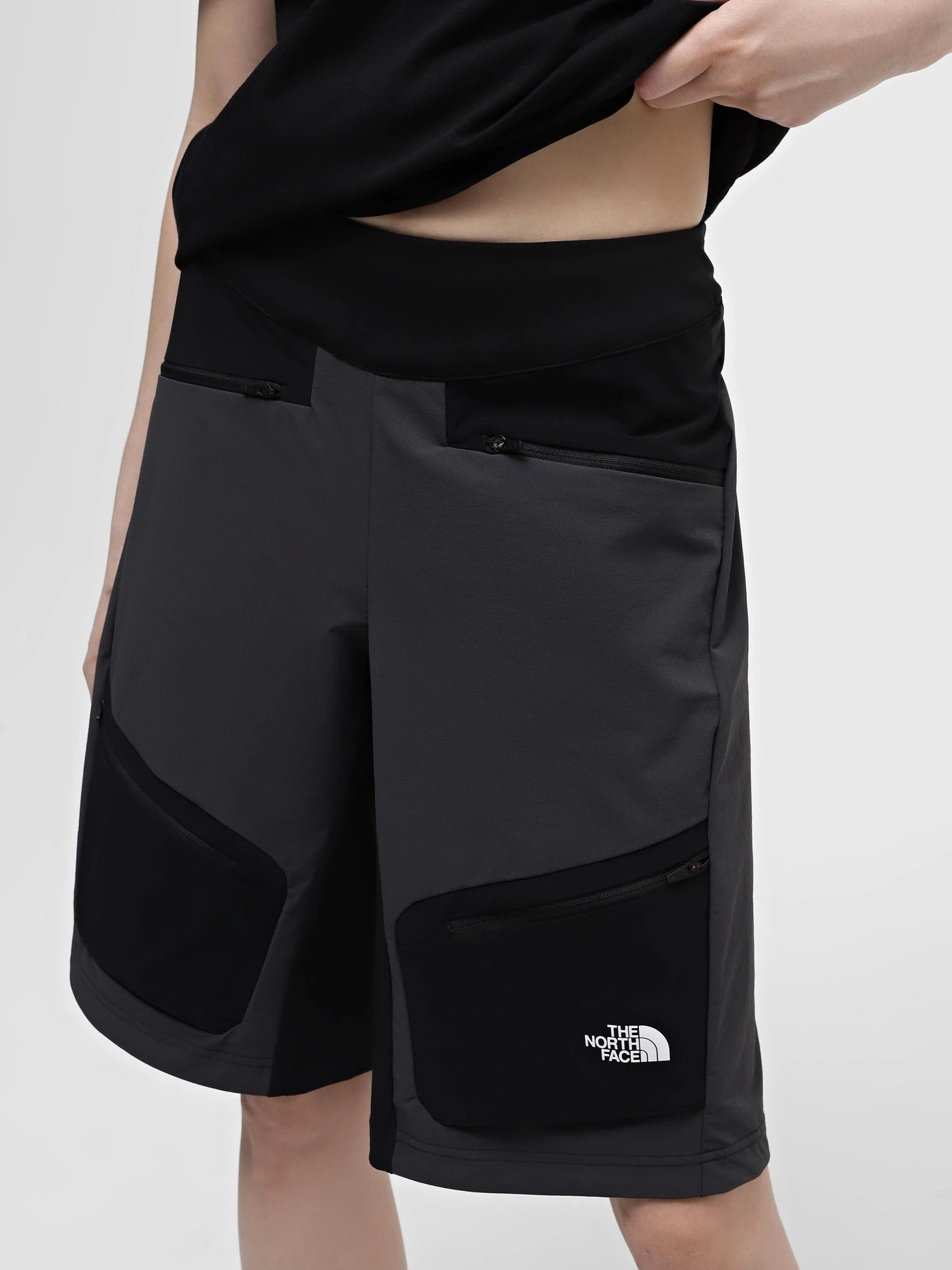 Шорты The North Face W Trailjammer Short модель NF0A87J0MN81 Шорты The North Face W Trailjammer Short модель NF0A87J0MN81 Фото