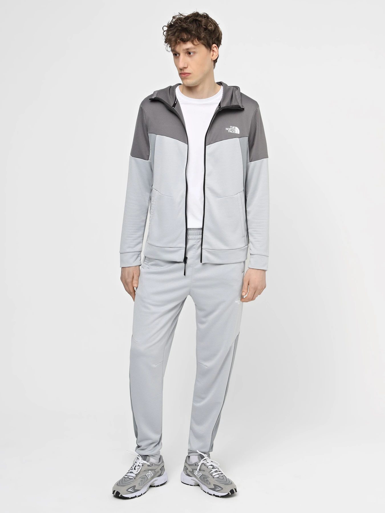 Брюки The North Face M Ma Fleece Jogger модель NF0A87JFJ4U1 Брюки The North Face M Ma Fleece Jogger модель NF0A87JFJ4U1 Фото