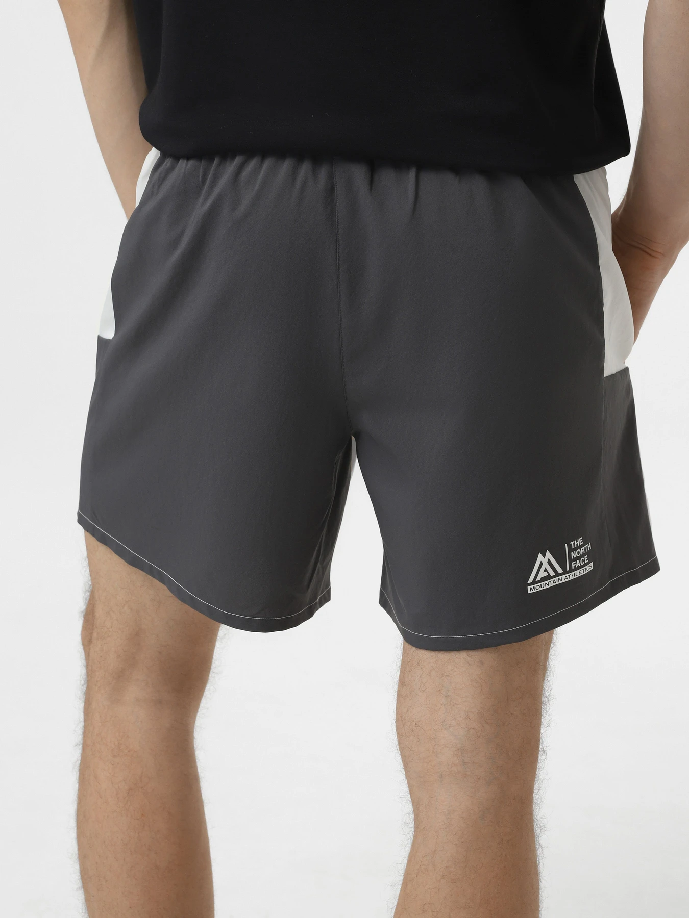 Шорты The North Face M Ma Woven Short модель NF0A87JMXOF1 Шорты The North Face M Ma Woven Short модель NF0A87JMXOF1 Фото