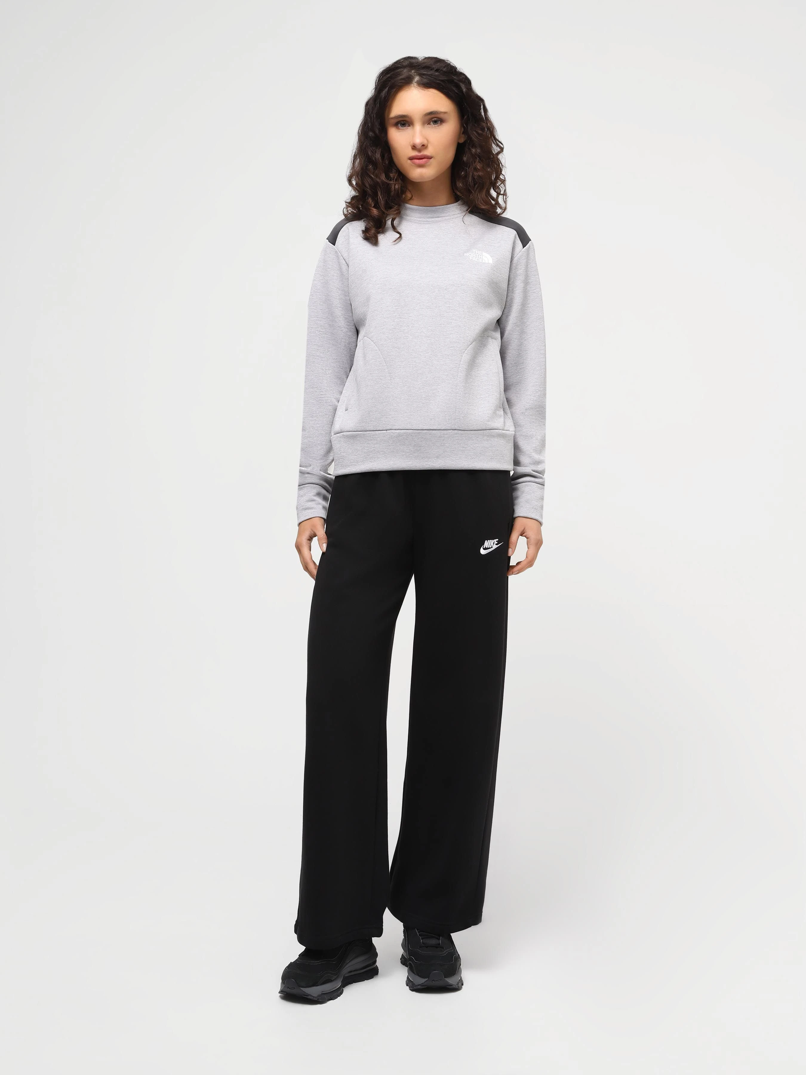 Жіночий Світшот The North Face W Reaxion Fleece Crew фото 2