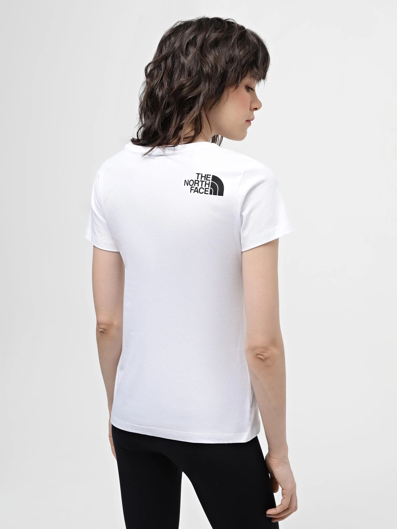 Футболки і поло The North Face W S/S Half Dome Tee - Eu модель NF0A8951FN41 Футболки і поло The North Face W S/S Half Dome Tee - Eu модель NF0A8951FN41 Фото