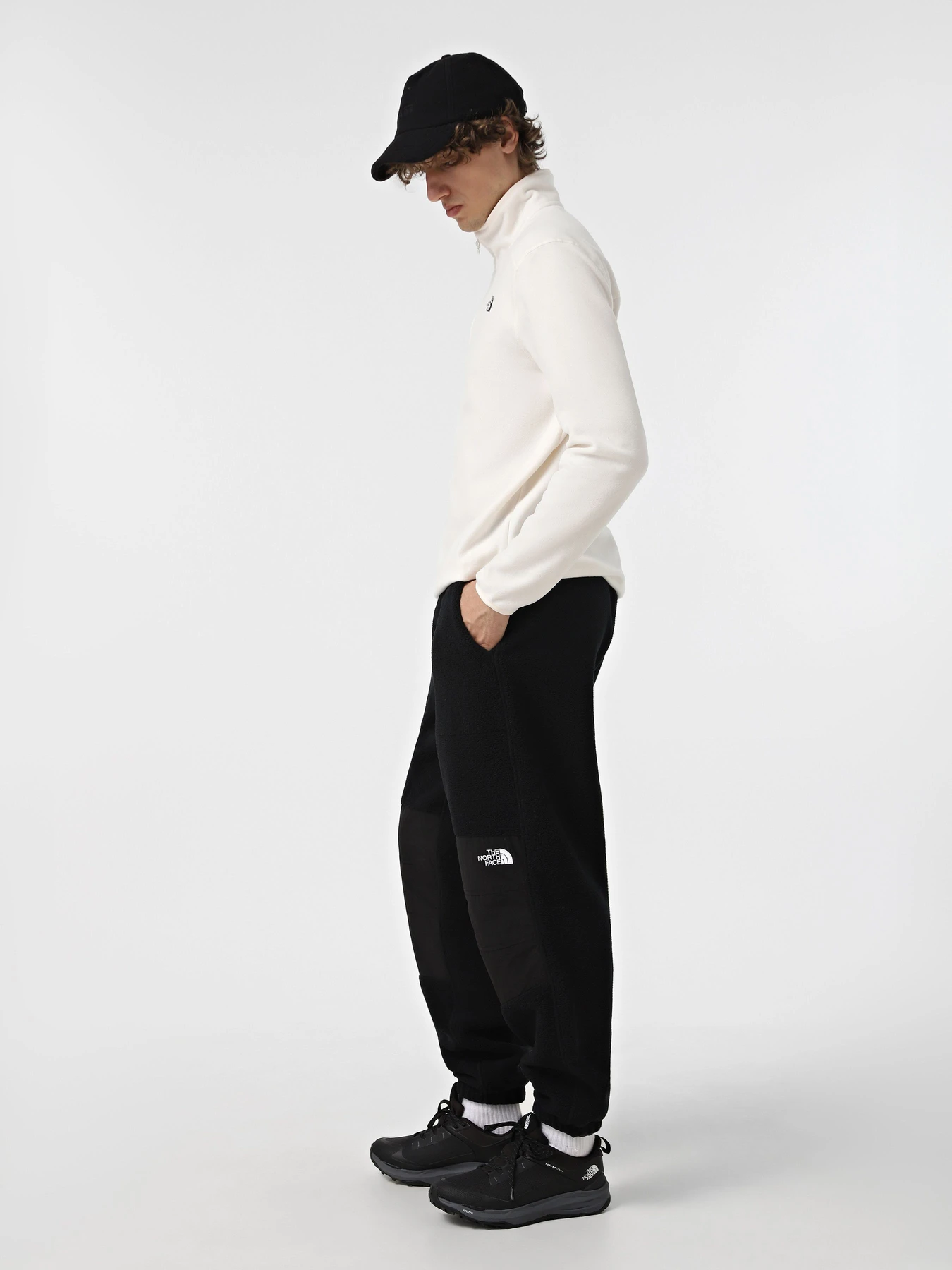 Штани The North Face Retro Denali модель NF0A88XKJK31 Штани The North Face Retro Denali модель NF0A88XKJK31 Фото