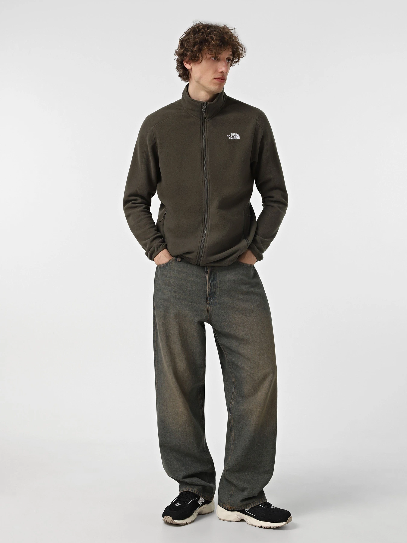 Худі та світшоти The North Face Resolve Fleece модель NF0A4M9S21L1 Худі та світшоти The North Face Resolve Fleece модель NF0A4M9S21L1 Фото