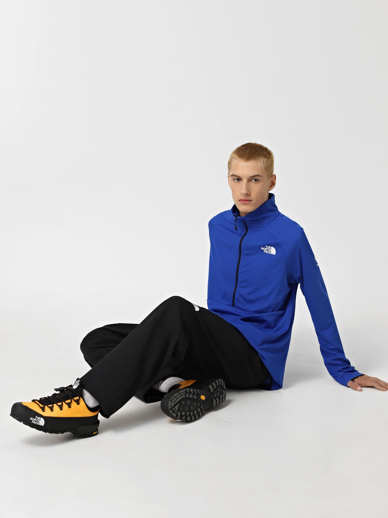 Худі та світшоти The North Face Summit Futurefleece модель NF0A5J8R8V21 Худі та світшоти The North Face Summit Futurefleece модель NF0A5J8R8V21 Фото