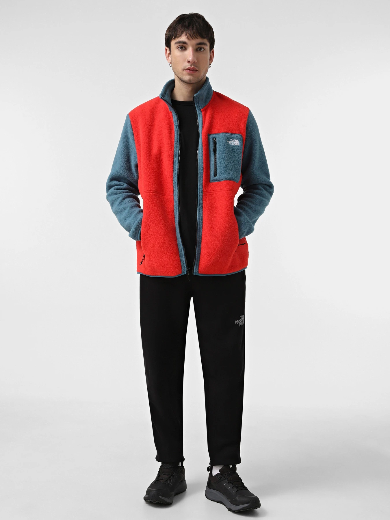 Худи и свитшоты The North Face Yumiori модель NF0A883R80I1 Худи и свитшоты The North Face Yumiori модель NF0A883R80I1 Фото