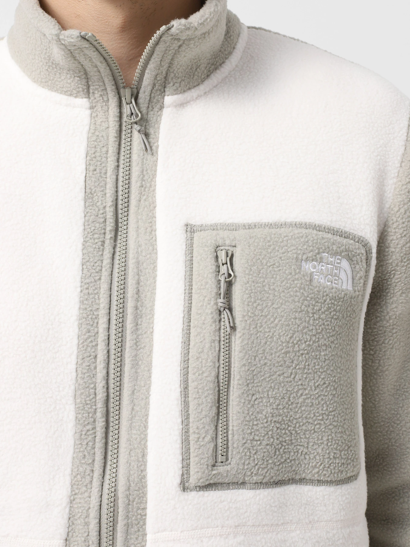 Худі та світшоти The North Face Yumiori модель NF0A883R9IG1 Худі та світшоти The North Face Yumiori модель NF0A883R9IG1 Фото