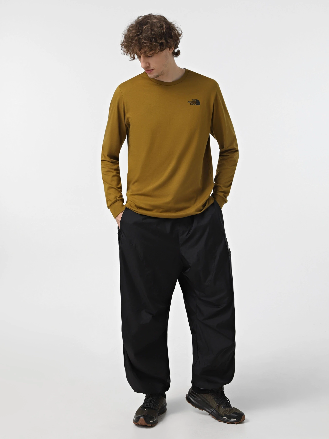 Худи и свитшоты The North Face Redbox модель NF0A87NN1OB1 Худи и свитшоты The North Face Redbox модель NF0A87NN1OB1 Фото