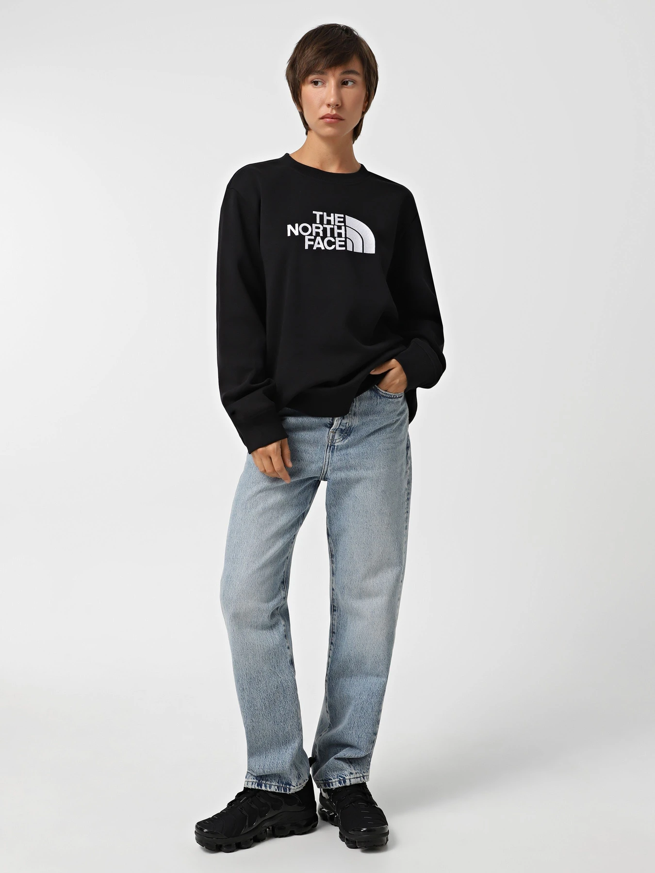 Худи и свитшоты The North Face Drew Peak Crew модель NF0A89EFJK31 Худи и свитшоты The North Face Drew Peak Crew модель NF0A89EFJK31 Фото