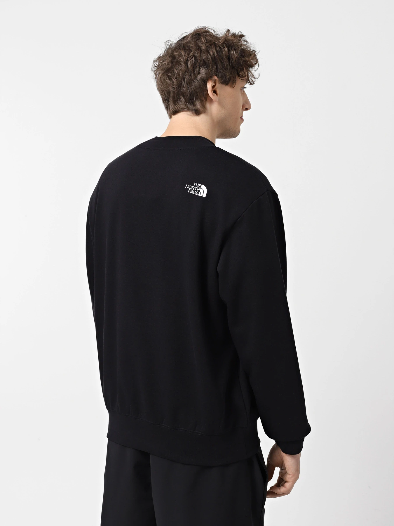 Худі та світшоти The North Face Essential Relaxed модель NF0A89ETJK31 Худі та світшоти The North Face Essential Relaxed модель NF0A89ETJK31 Фото