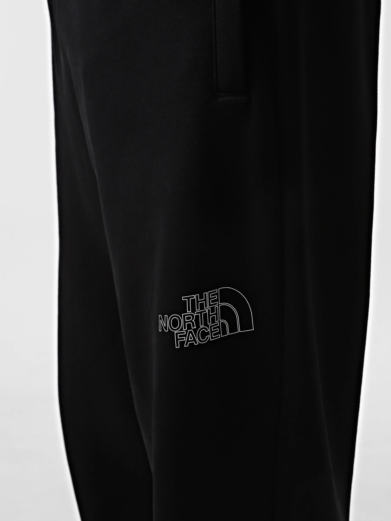 Штани The North Face Drew Peak модель NF0A8A6BJK31 Штани The North Face Drew Peak модель NF0A8A6BJK31 Фото