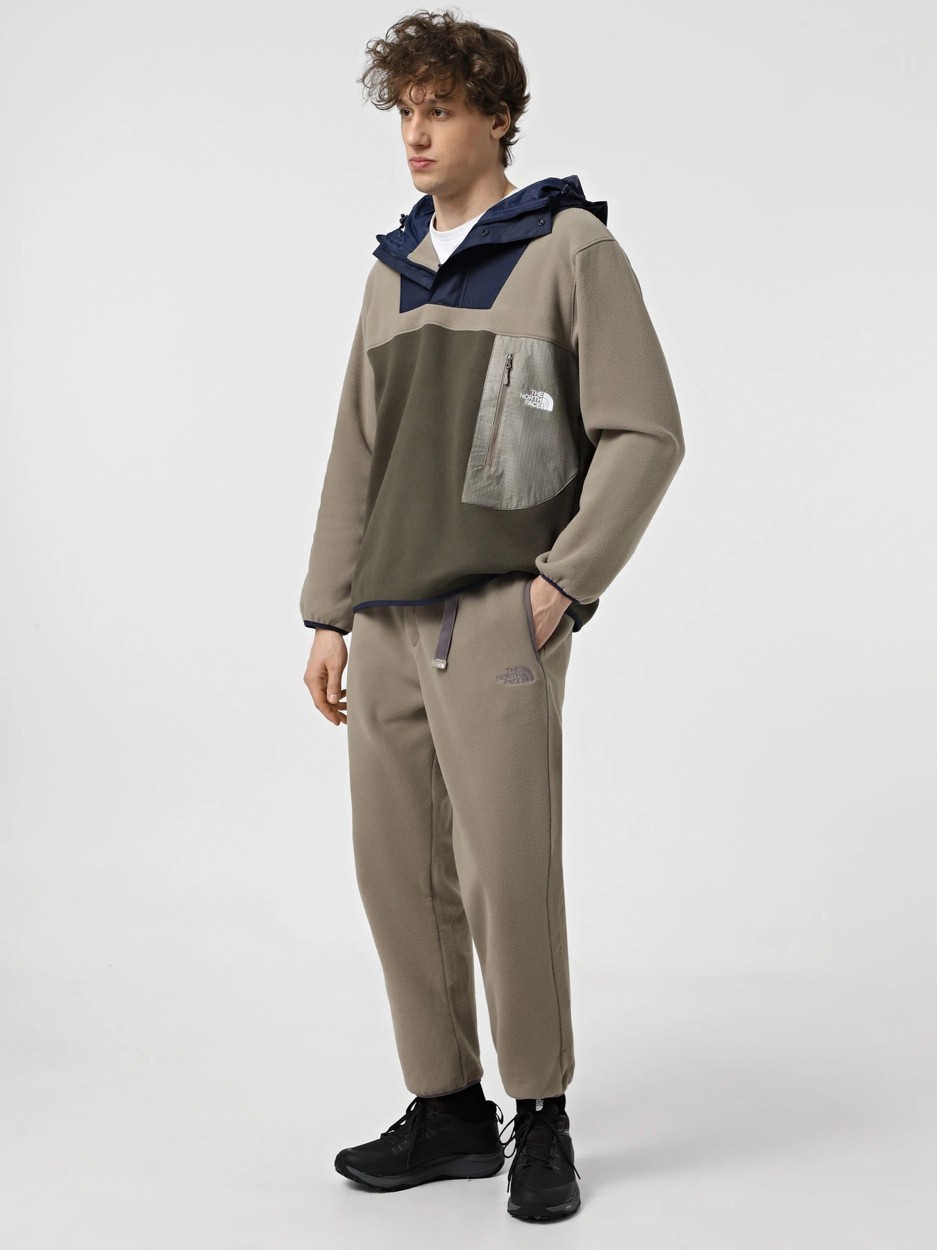 Куртки и дубленки The North Face Color Mix модель NF0A8A7W21L1 Куртки и дубленки The North Face Color Mix модель NF0A8A7W21L1 Фото
