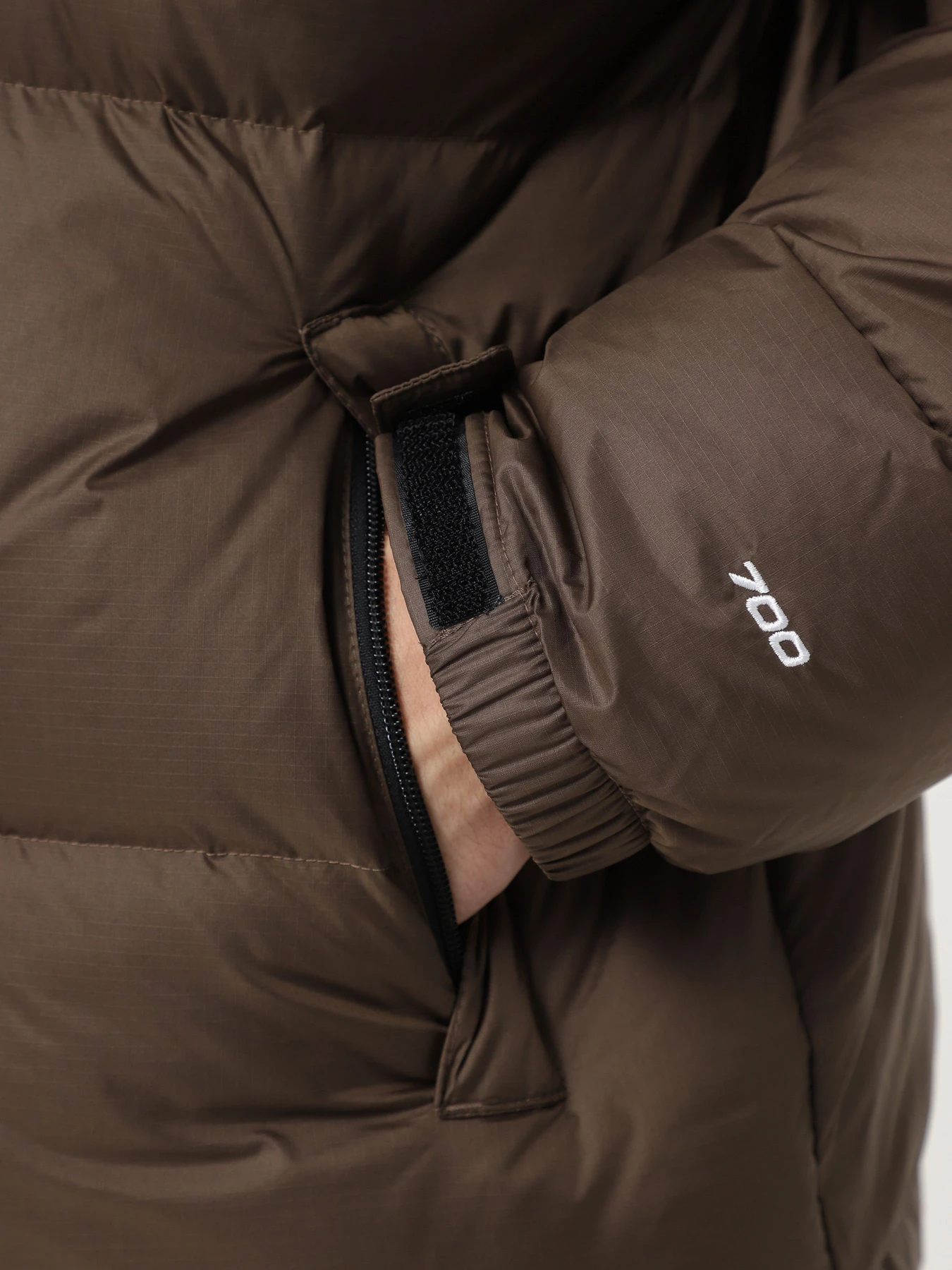 Куртки и дубленки The North Face 1996 Retro Nuptse модель NF0A3C8D5EX1 Куртки и дубленки The North Face 1996 Retro Nuptse модель NF0A3C8D5EX1 Фото