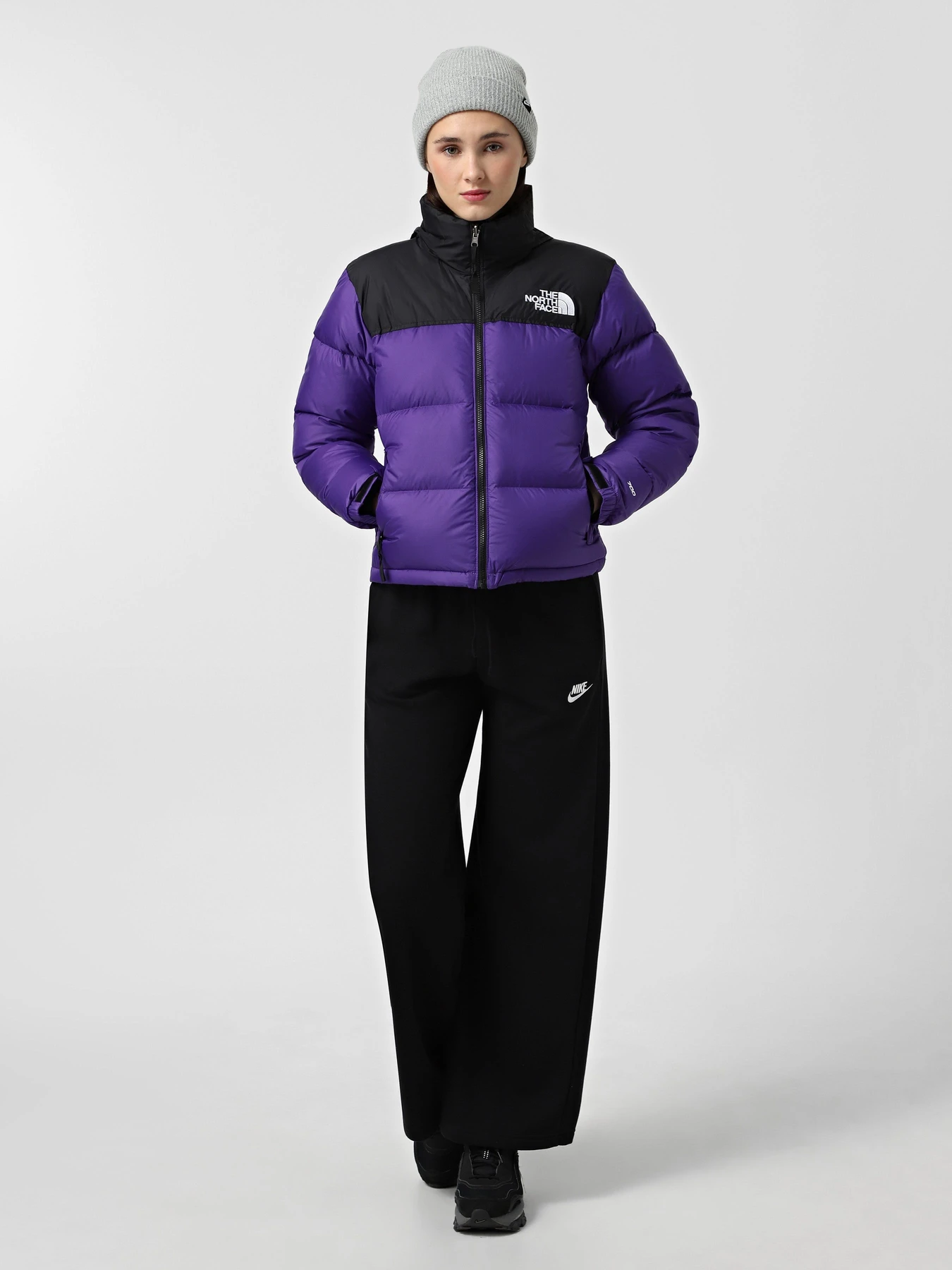 Куртки и дубленки The North Face 1996 Retro Nuptse модель NF0A3XEOS961 Куртки и дубленки The North Face 1996 Retro Nuptse модель NF0A3XEOS961 Фото