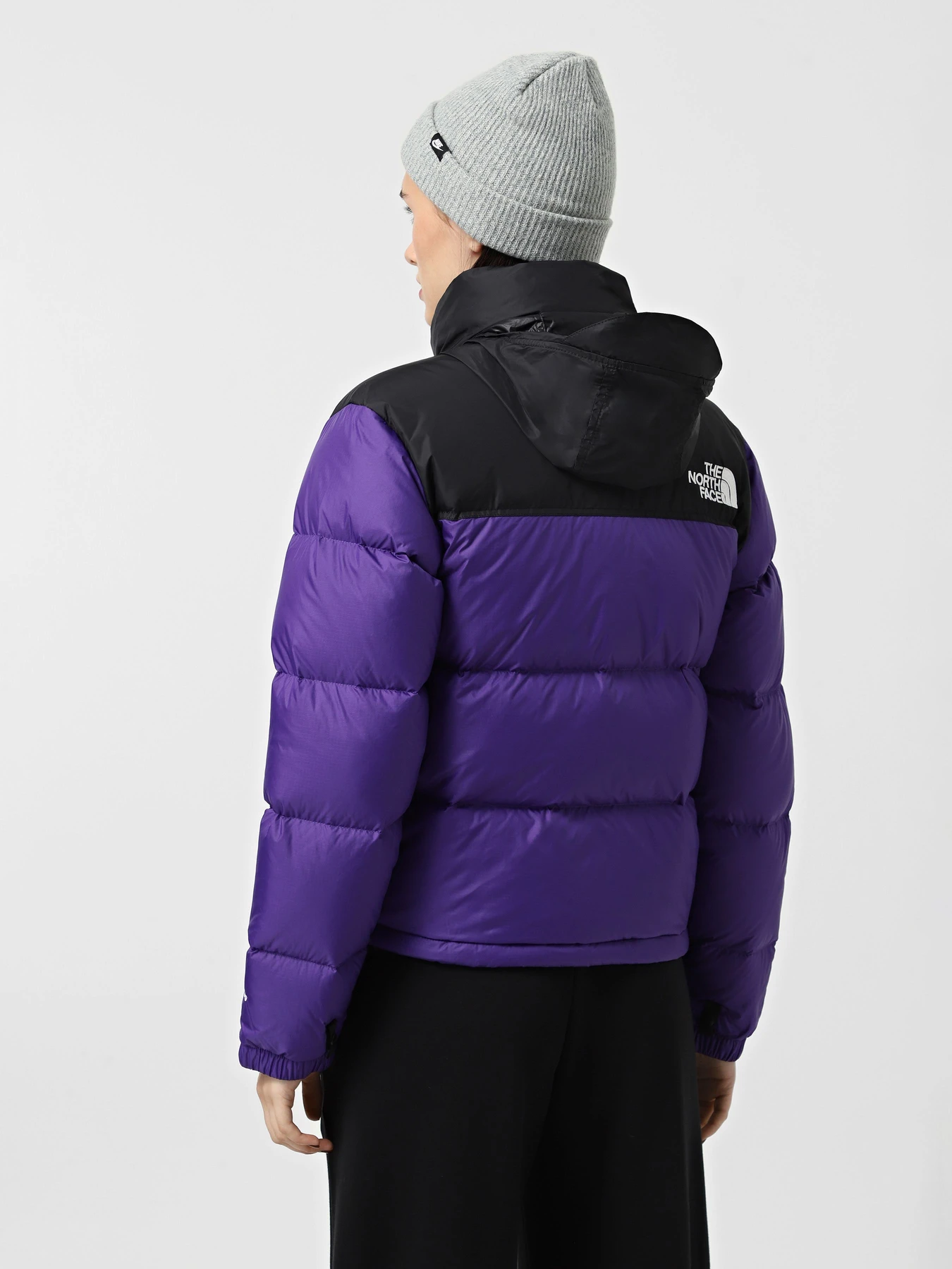Куртки и дубленки The North Face 1996 Retro Nuptse модель NF0A3XEOS961 Куртки и дубленки The North Face 1996 Retro Nuptse модель NF0A3XEOS961 Фото