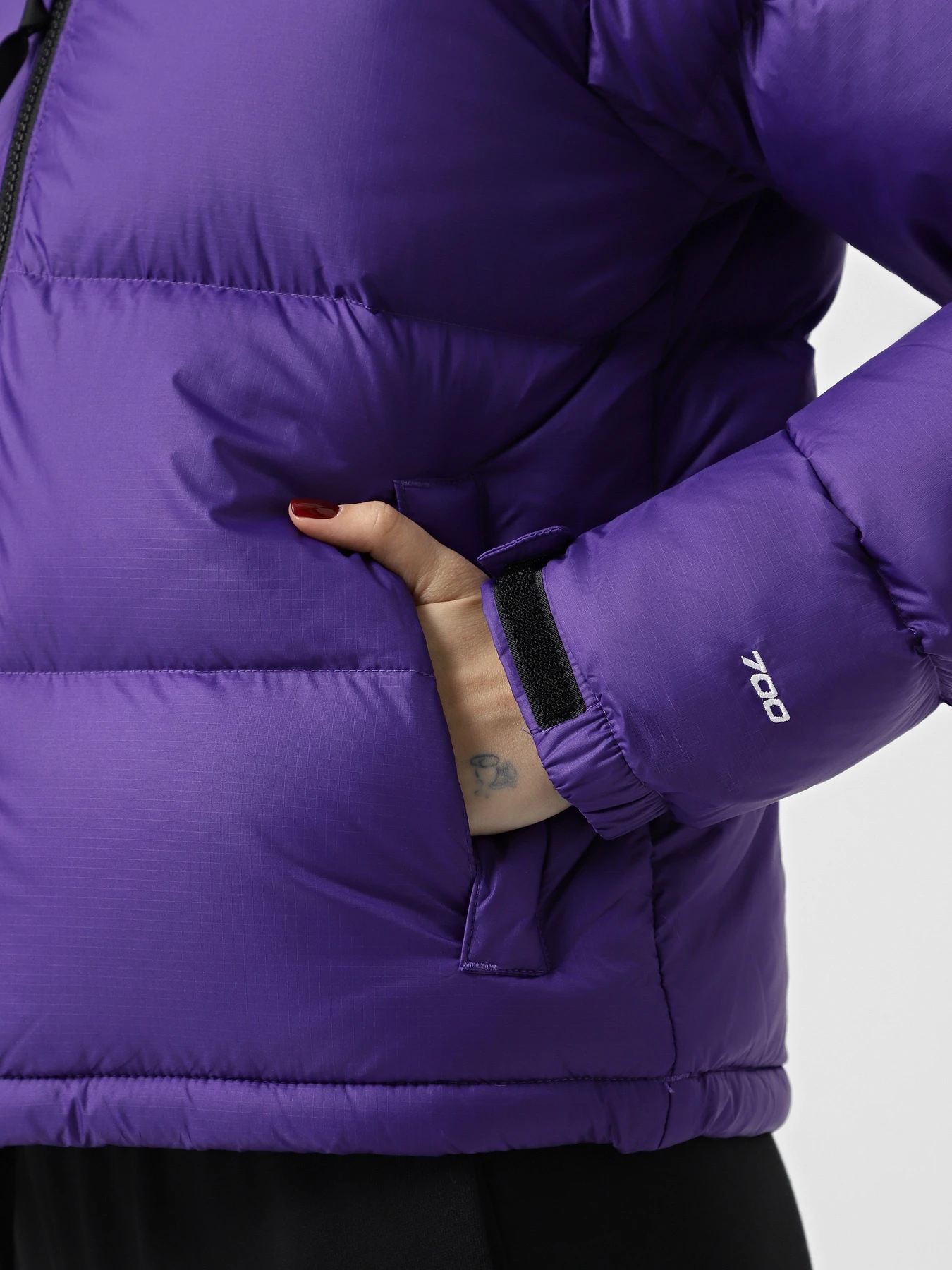 Куртки и дубленки The North Face 1996 Retro Nuptse модель NF0A3XEOS961 Куртки и дубленки The North Face 1996 Retro Nuptse модель NF0A3XEOS961 Фото