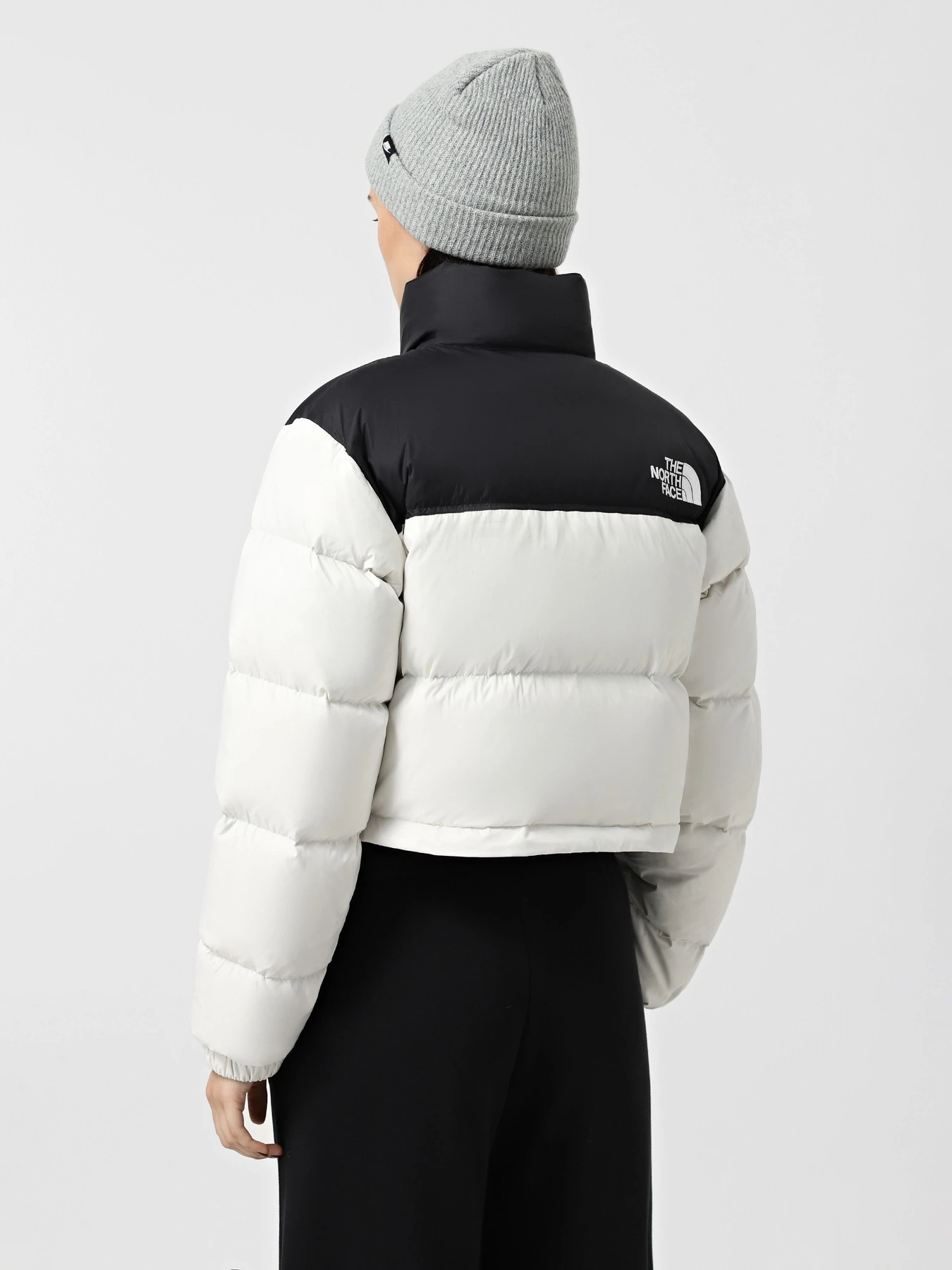 Куртки и дубленки The North Face Nuptse модель NF0A5GGEROU1 Куртки и дубленки The North Face Nuptse модель NF0A5GGEROU1 Фото