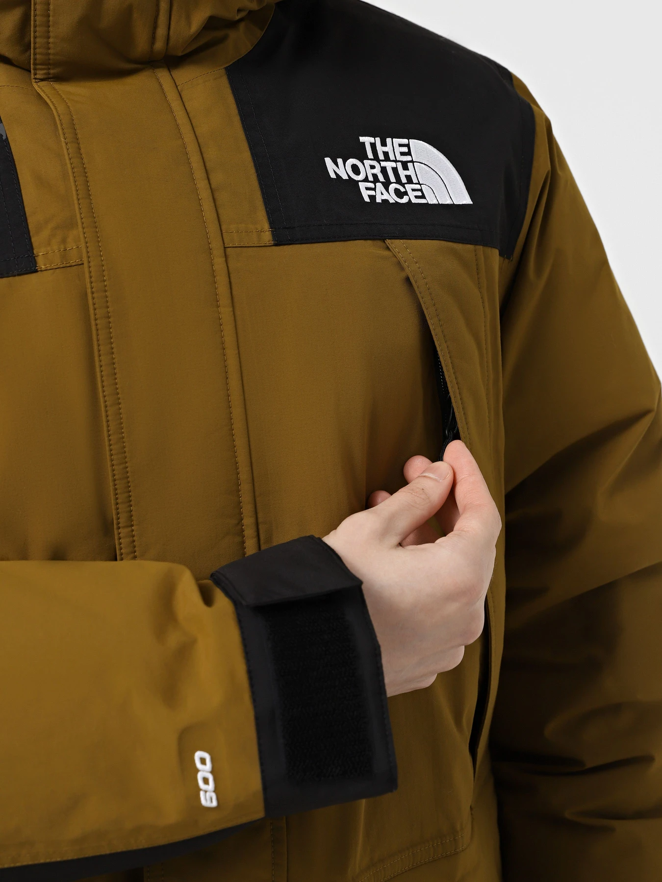 Куртки и дубленки The North Face Mcmurdo модель NF0A5GJF5HO1 Куртки и дубленки The North Face Mcmurdo модель NF0A5GJF5HO1 Фото