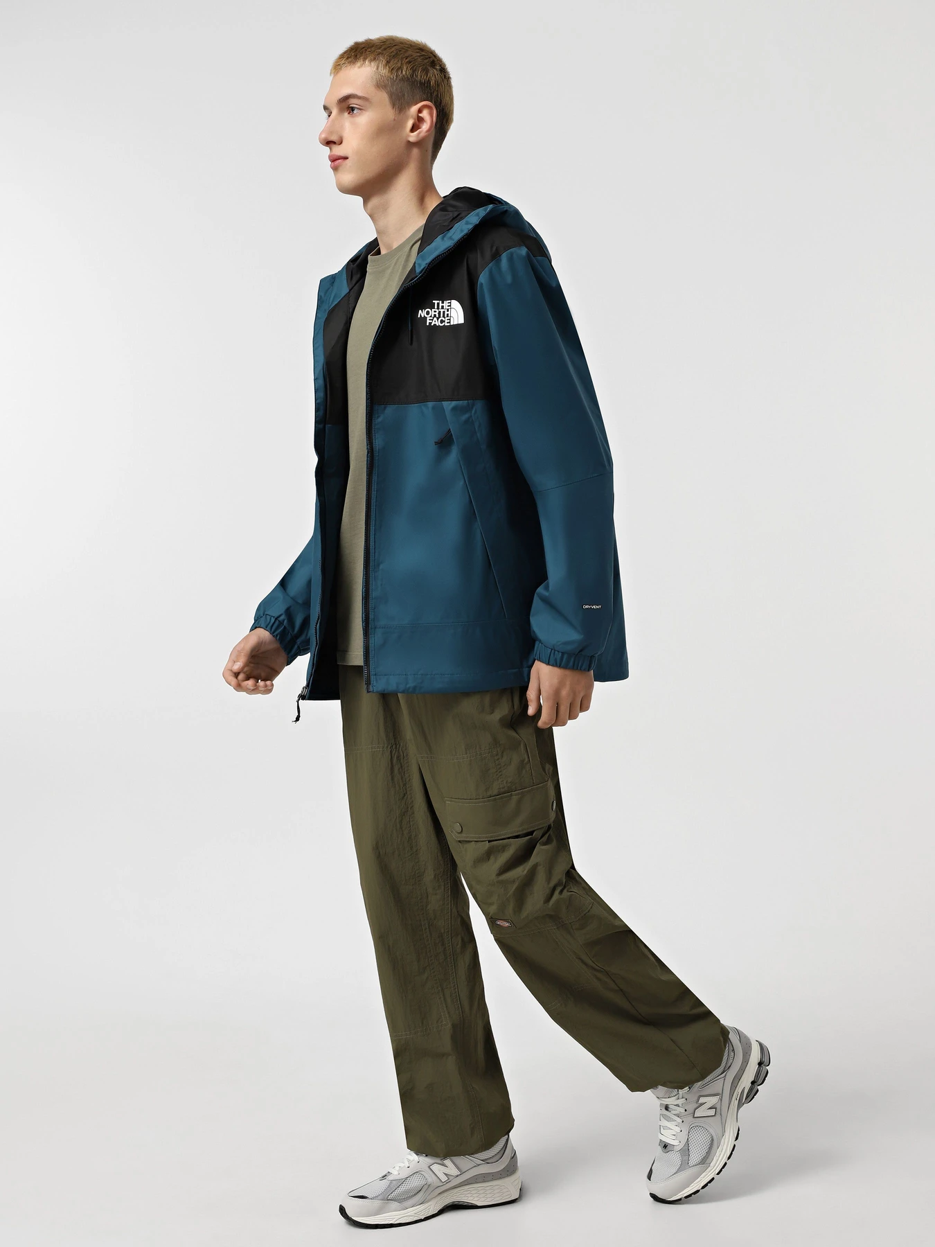 Куртки та дублянки The North Face Mountain Q модель NF0A5IG21NO1 Фото