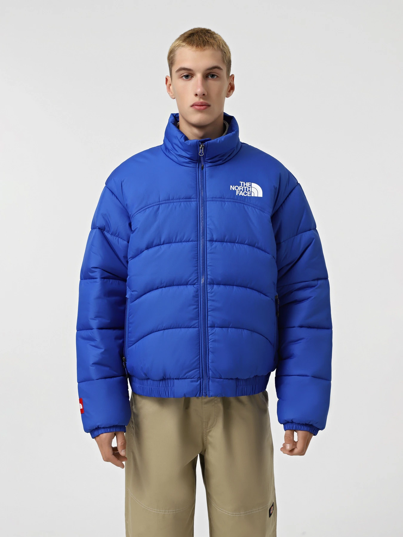 Куртки та дублянки The North Face 2000 Synthetic Puffer модель NF0A7URECZ61 Куртки та дублянки The North Face 2000 Synthetic Puffer модель NF0A7URECZ61 Фото