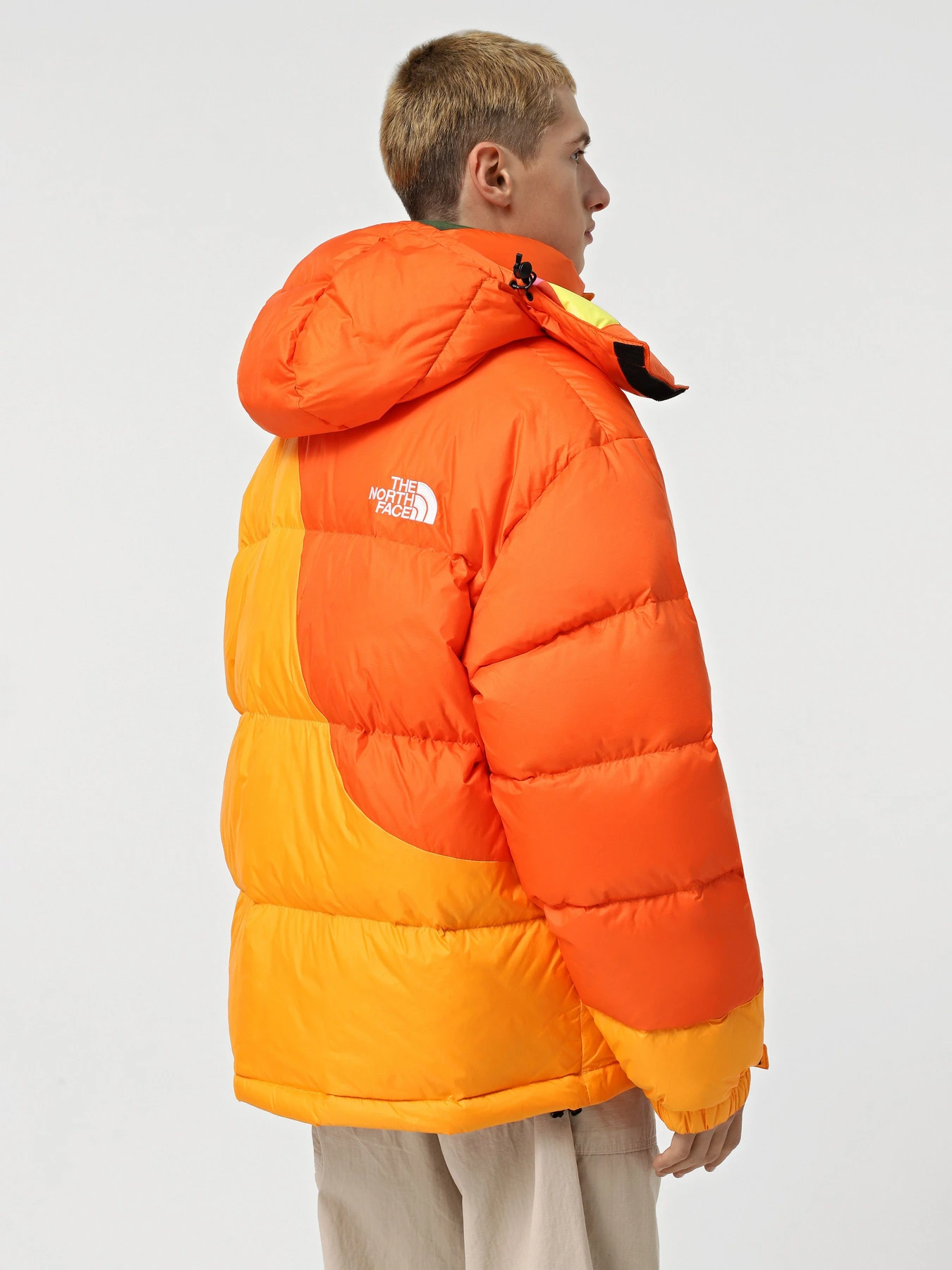 Куртки та дублянки The North Face x Yinka Ilori Down Puffer модель NF0A89GD0IH1 Фото