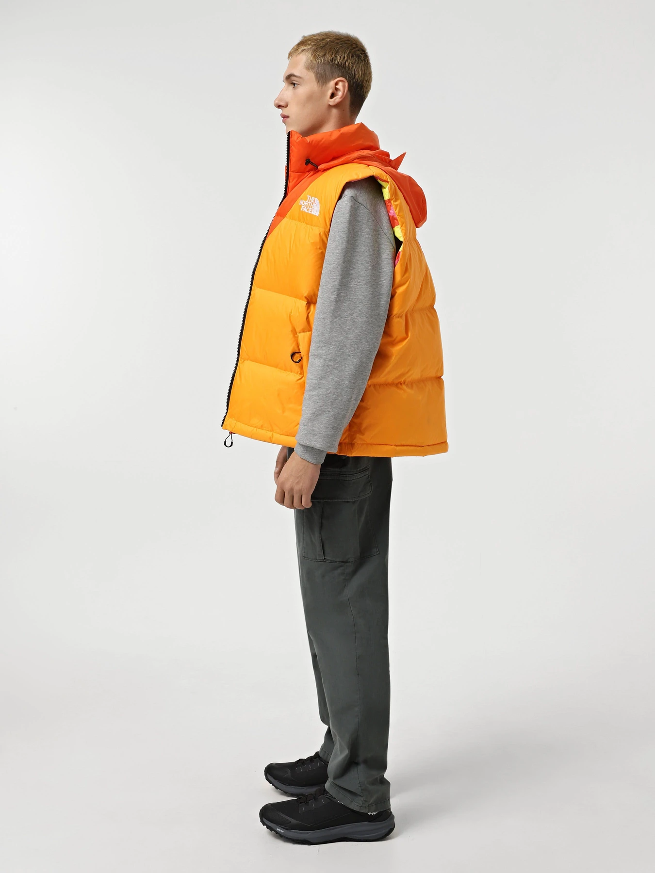 Куртки и дубленки The North Face х Yinka Ilori Down модель NF0A89GE0IH1 Куртки и дубленки The North Face х Yinka Ilori Down модель NF0A89GE0IH1 Фото
