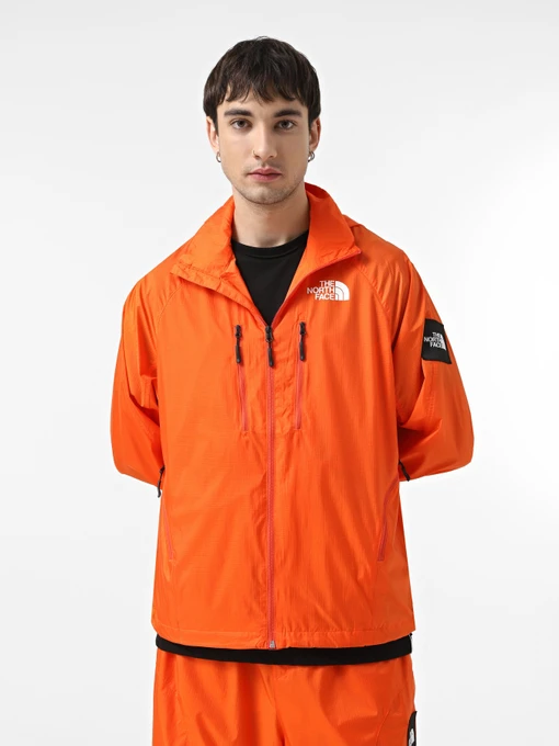 Куртки и дубленки The North Face x Yinka Ilori Windshell модель NF0A89GNA6M1 Фото