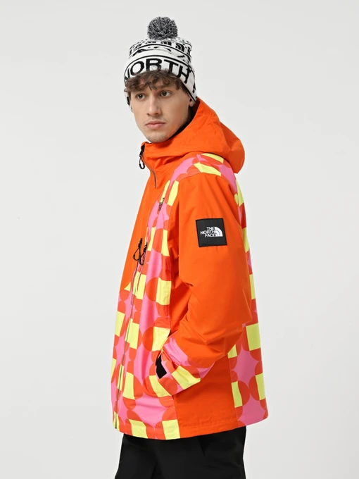 Куртки и дубленки The North Face x Yinka Ilori 2L Rainshell модель NF0A89U97EI1 Фото