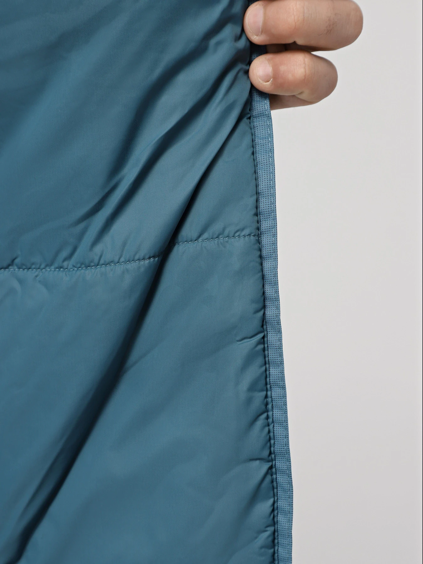 Куртки та дублянки The North Face Quest Insulated модель NF00C302RY91 Фото