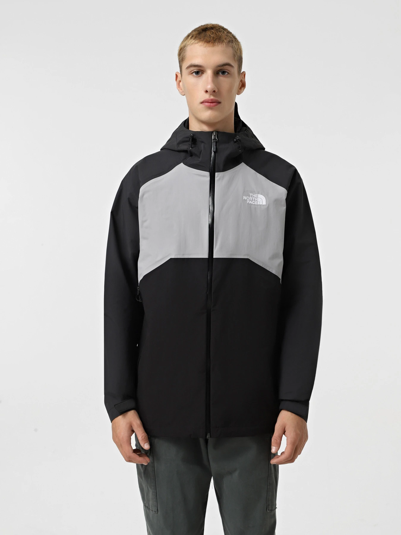 Куртки та дублянки The North Face Stratos модель NF00CMH9AZG1 Куртки та дублянки The North Face Stratos модель NF00CMH9AZG1 Фото