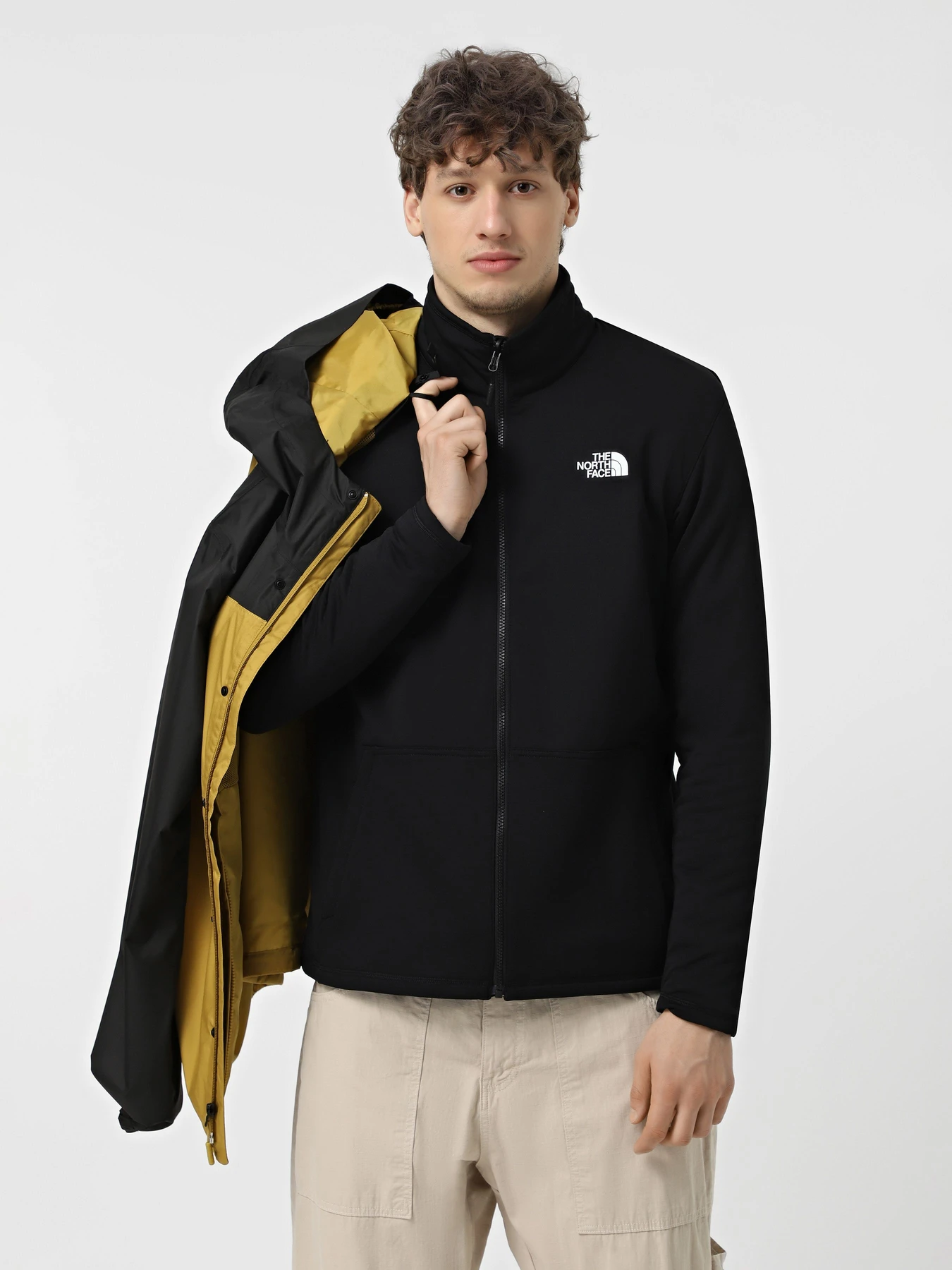 Куртки та дублянки The North Face Quest Triclimate модель NF0A3YFH4OR1 Фото
