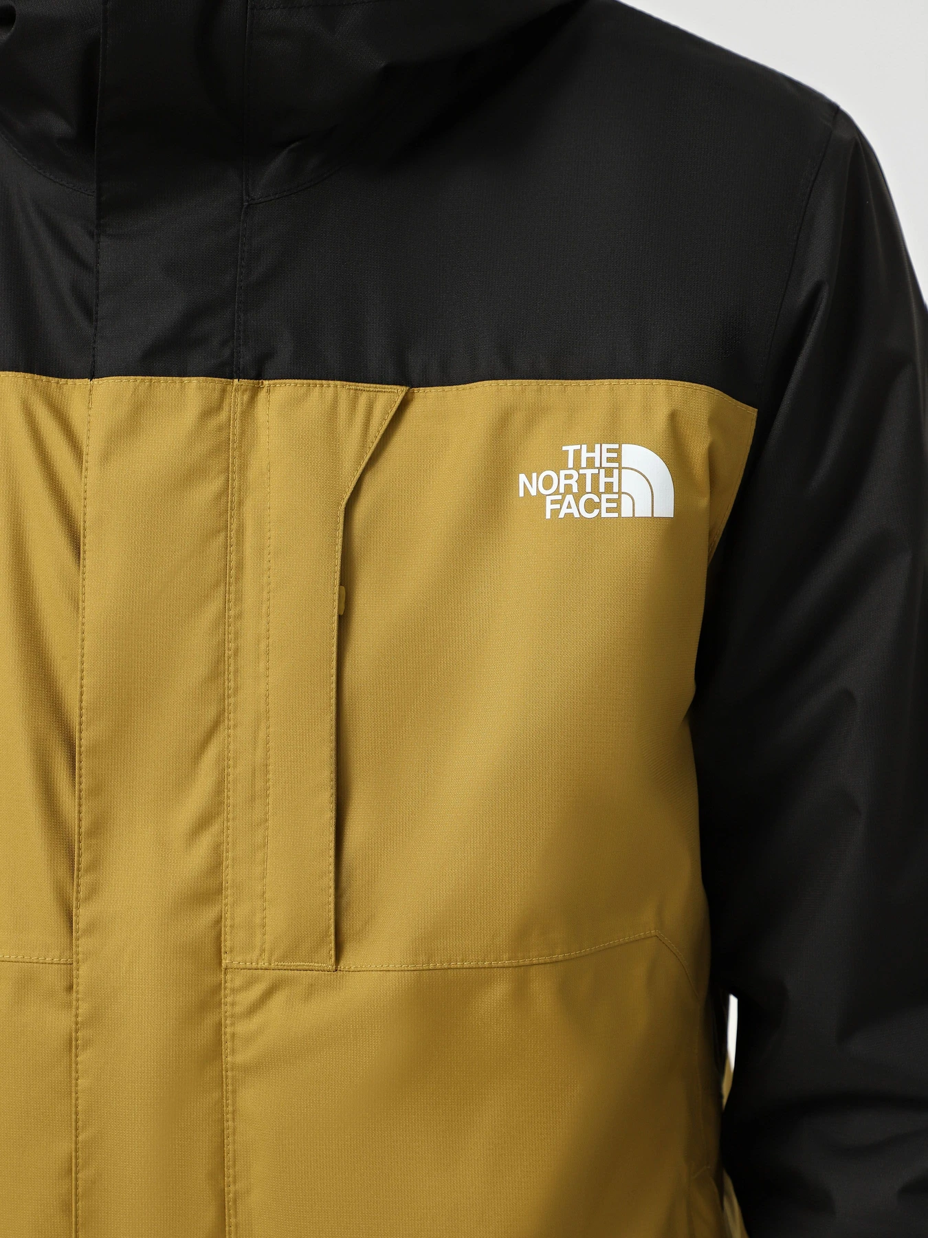 Куртки та дублянки The North Face Quest Triclimate модель NF0A3YFH4OR1 Фото