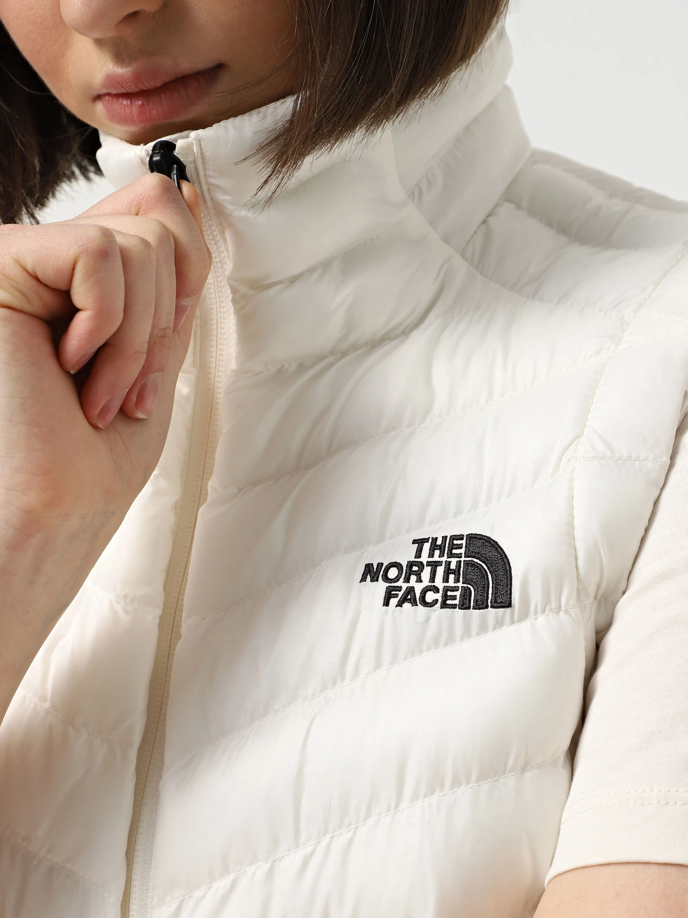Куртки та дублянки The North Face Huila Synthetic модель NF0A85AIQLI1 Куртки та дублянки The North Face Huila Synthetic модель NF0A85AIQLI1 Фото