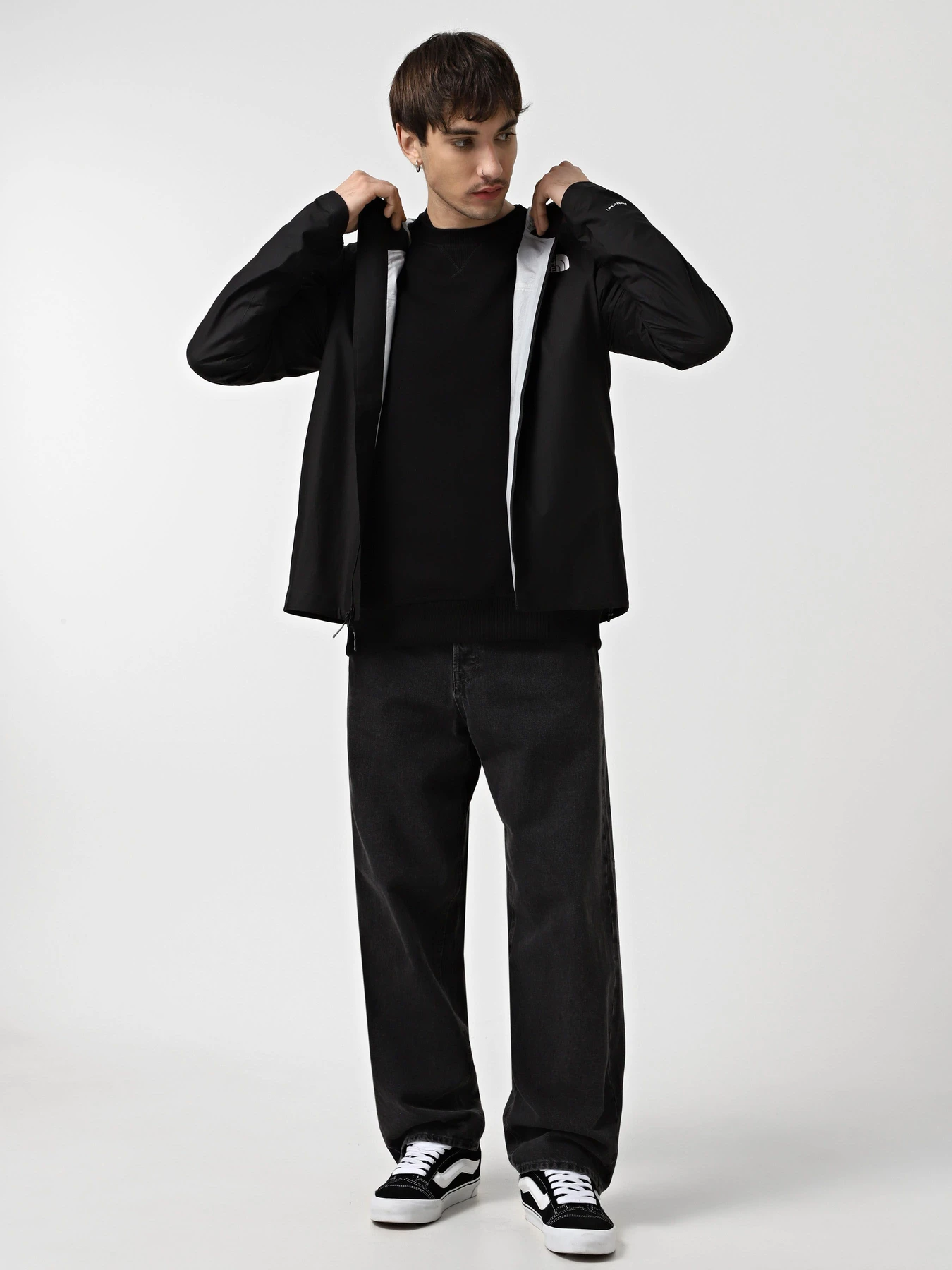 Куртки и дубленки The North Face Summit Superior Futurelight модель NF0A86WGJK31 Фото