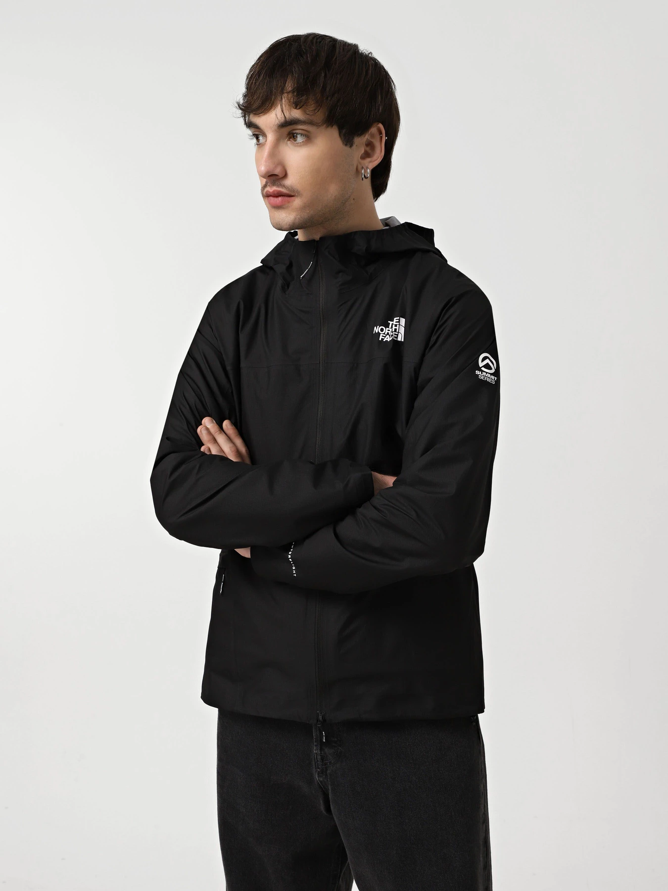 Куртки и дубленки The North Face Summit Superior Futurelight модель NF0A86WGJK31 Фото