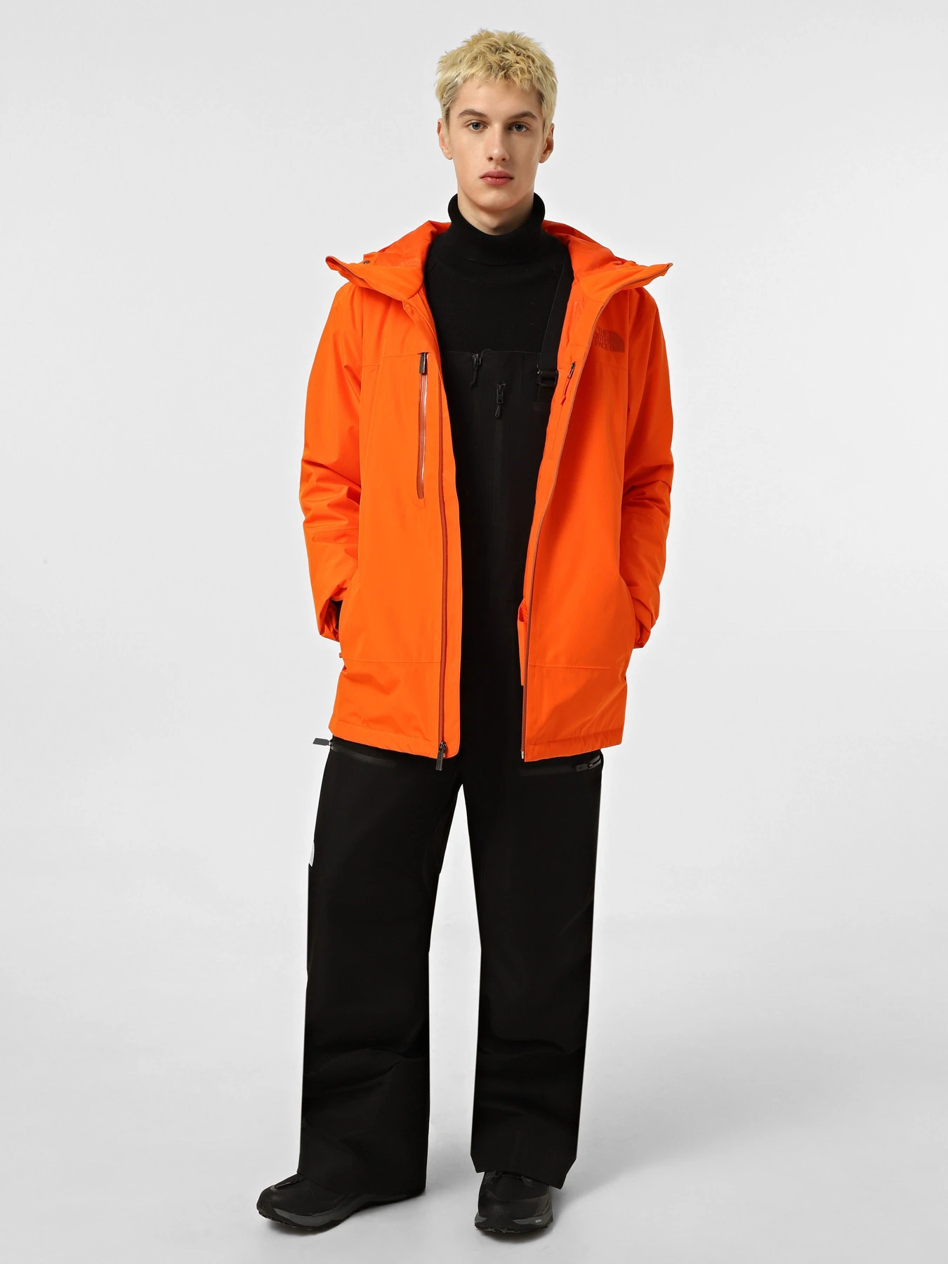 Куртки та дублянки The North Face Descendit модель NF0A87Y91OP1 Фото