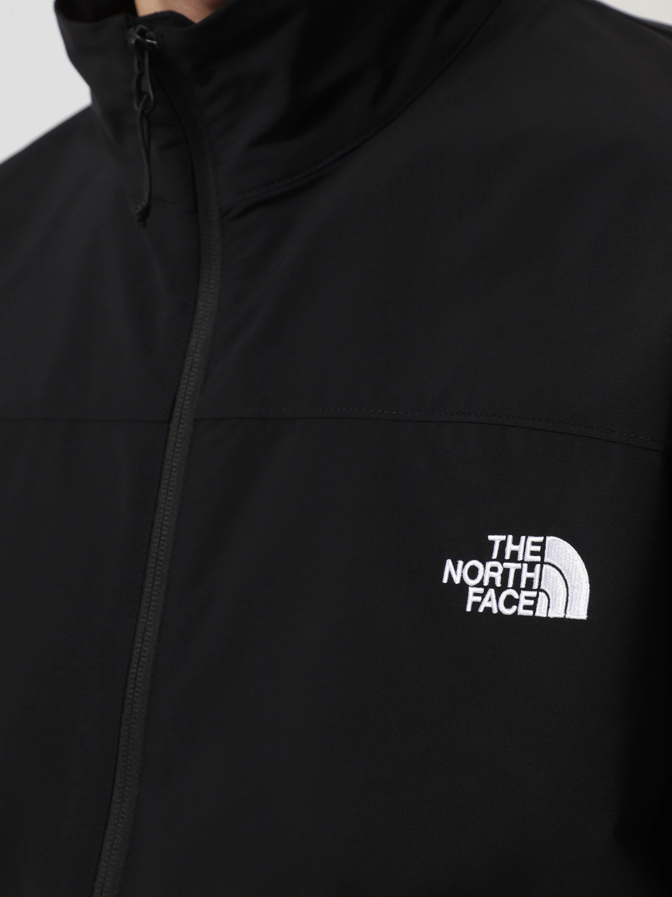 Куртки и дубленки The North Face Easy Wind Track модель NF0A88XYJK31 Фото