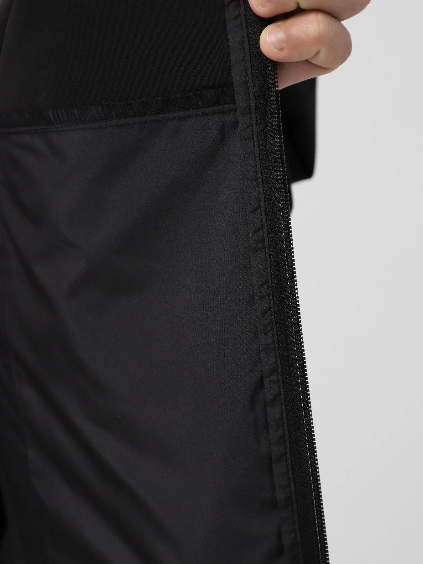 Куртки и дубленки The North Face Easy Wind Track модель NF0A88XYJK31 Фото