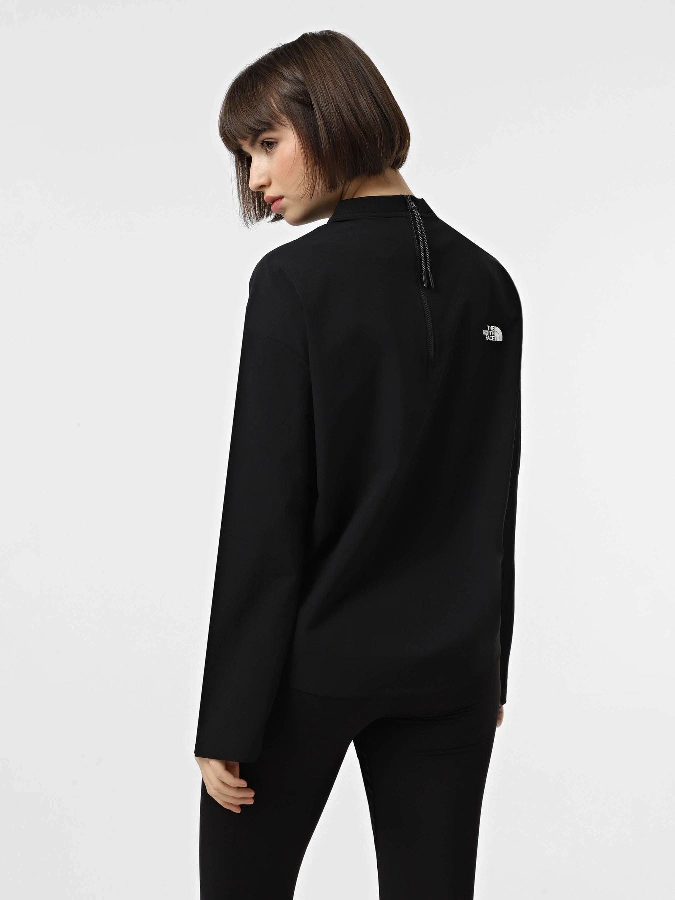 Худи и свитшоты The North Face Woven модель NF0A89H2JK31 Худи и свитшоты The North Face Woven модель NF0A89H2JK31 Фото
