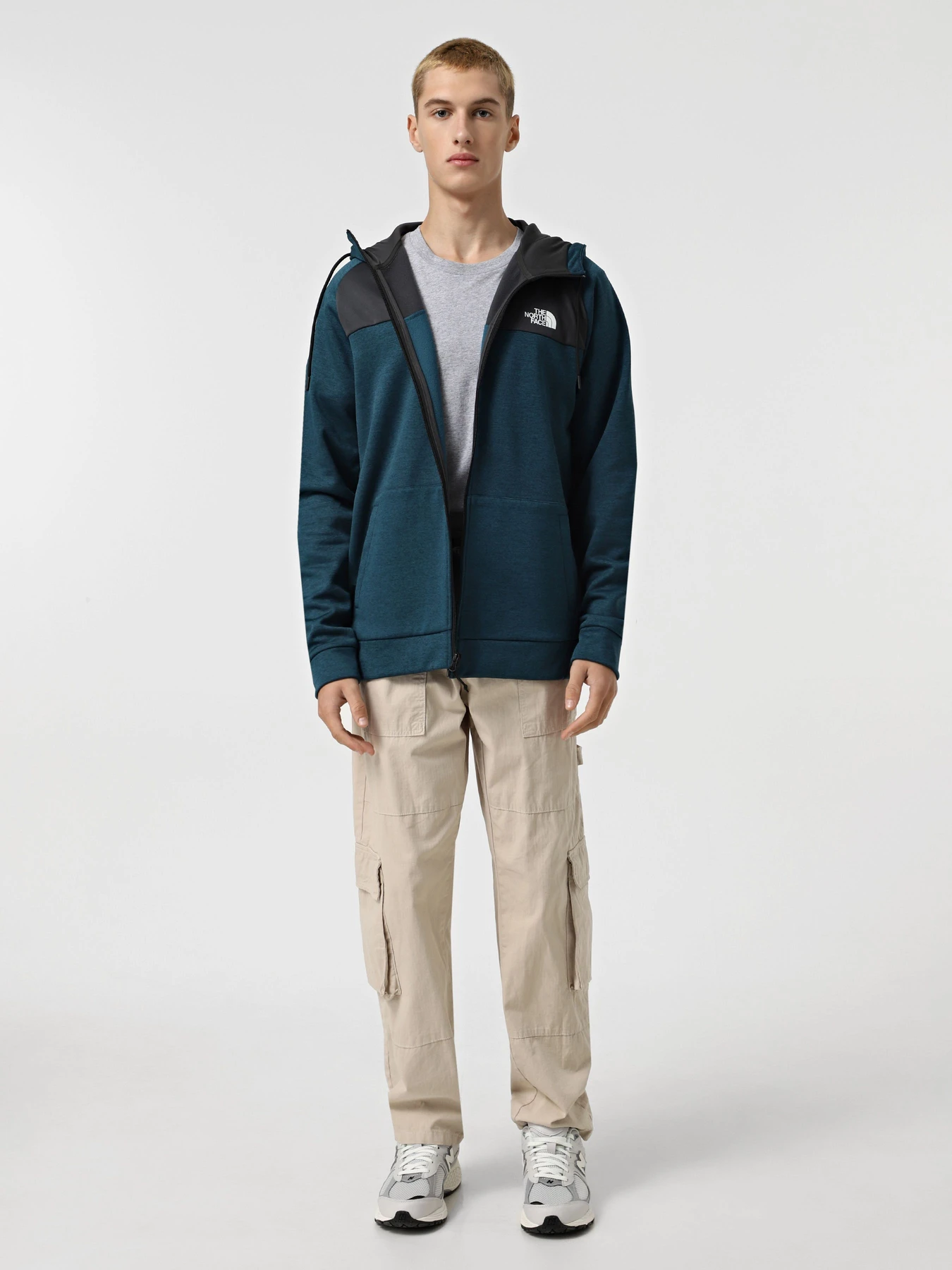 Худі та світшоти The North Face Reaxion модель NF0A7Z9O7AO1 Худі та світшоти The North Face Reaxion модель NF0A7Z9O7AO1 Фото