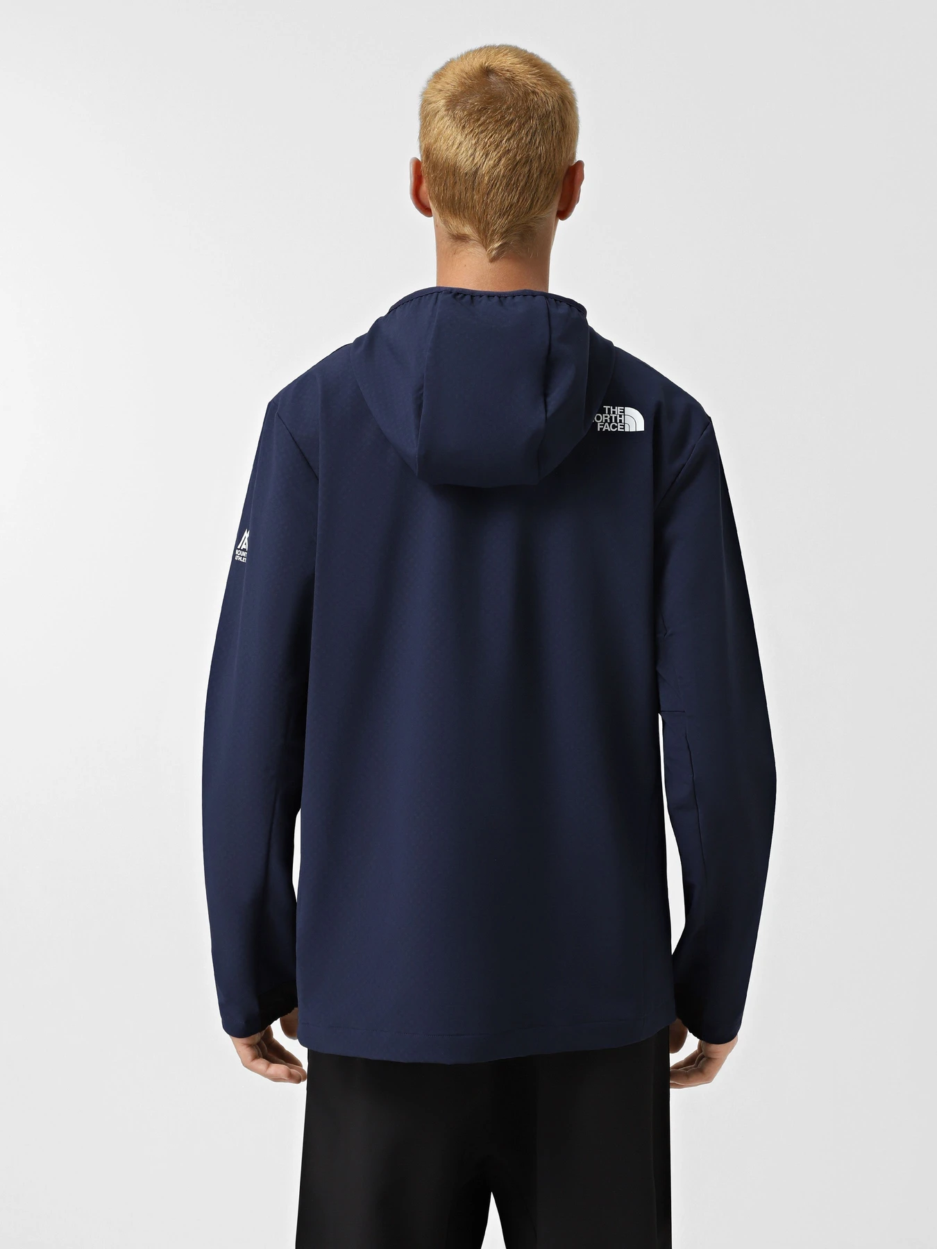 Куртки та дублянки The North Face Mountain Athletics Softshell модель NF0A892S8K21 Куртки та дублянки The North Face Mountain Athletics Softshell модель NF0A892S8K21 Фото