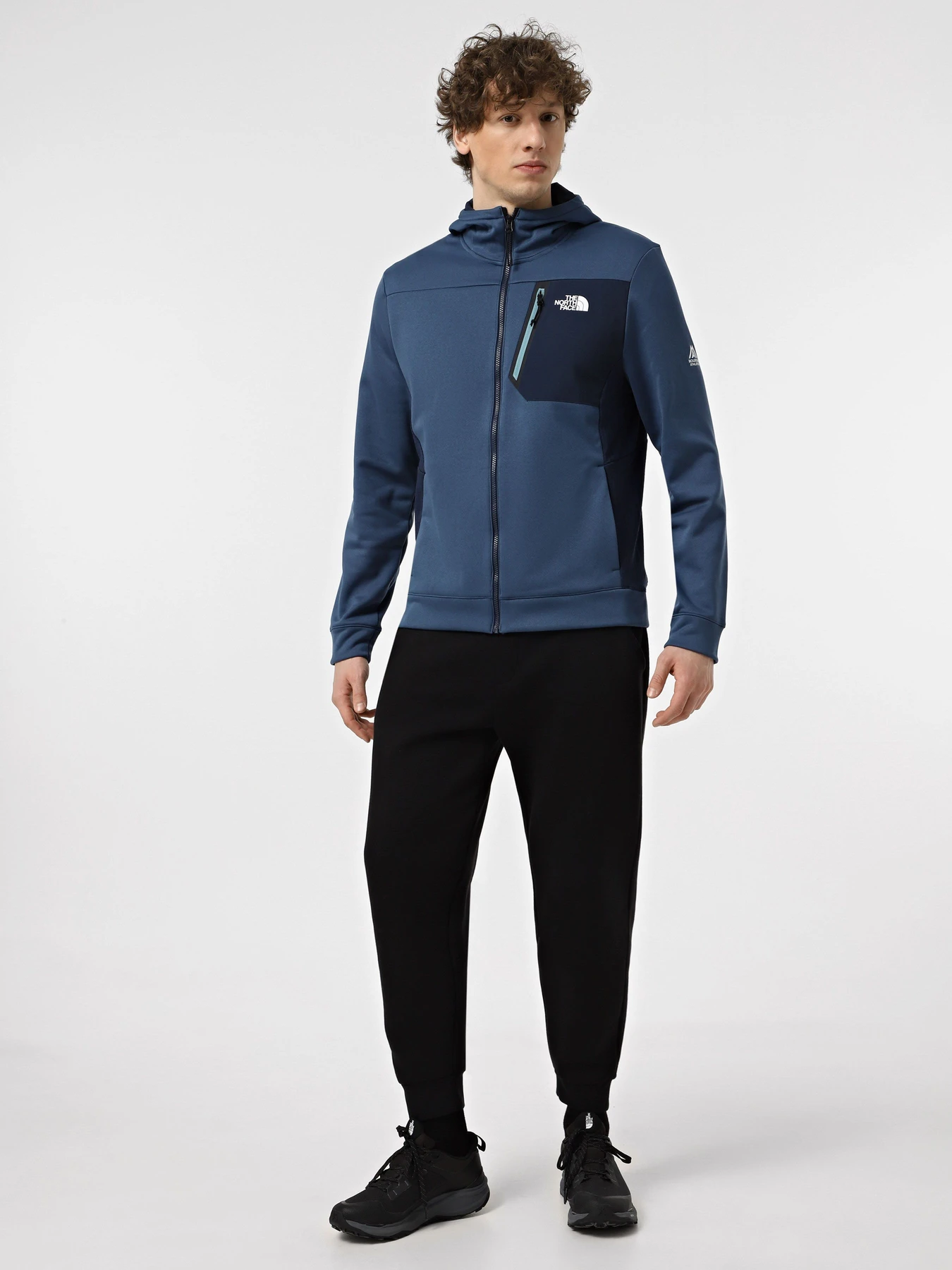 Худи и свитшоты The North Face Mountain Athletics модель NF0A893Q9261 Худи и свитшоты The North Face Mountain Athletics модель NF0A893Q9261 Фото